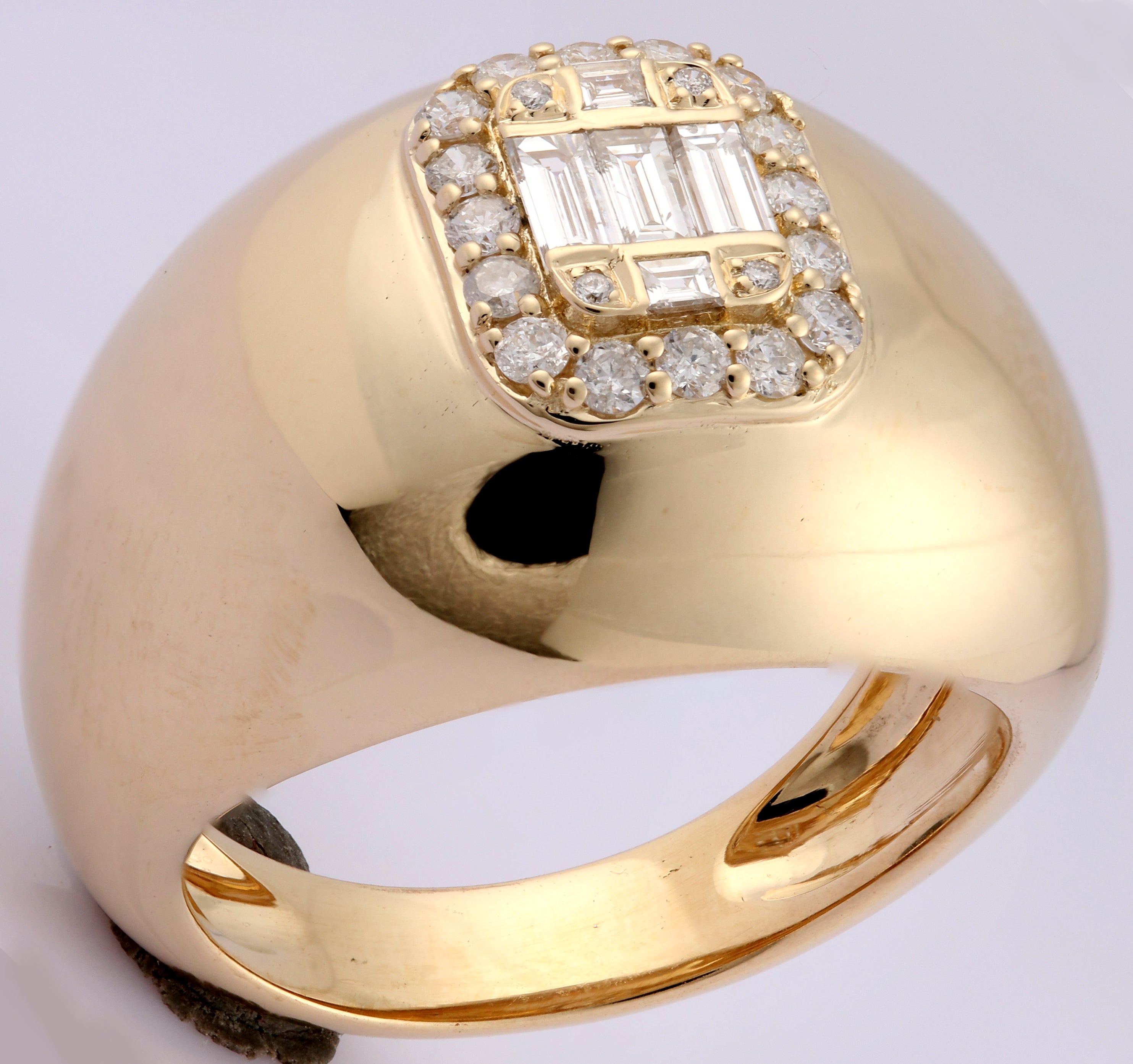 Anillo De Cúpula De Oro Amarillo De 14 Quilates Con Diamantes 0.52 Ct.