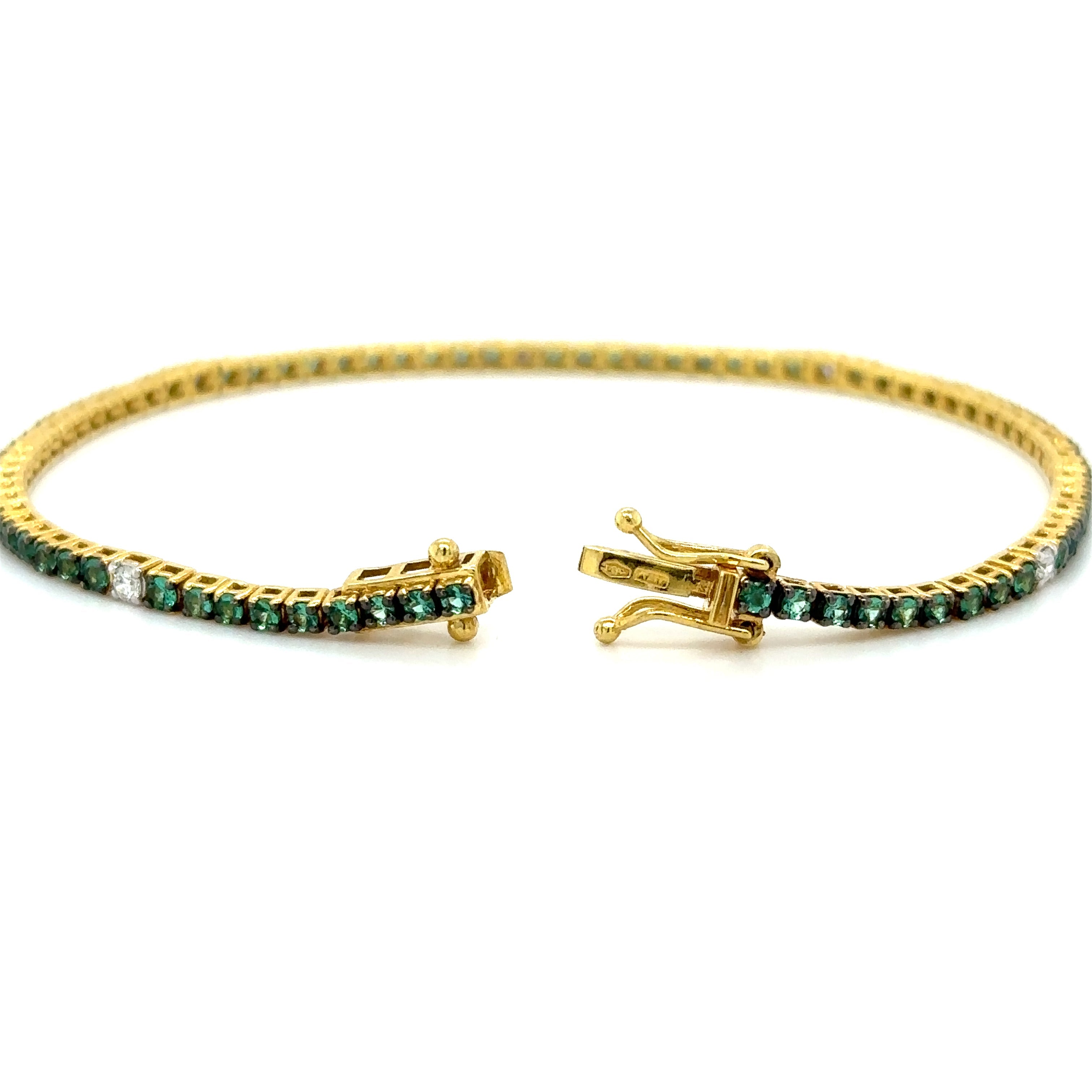 Pulsera De Tenis De Oro Amarillo De 18 Quilates Con Esmeraldas Y Diamantes 1.68 Ct.