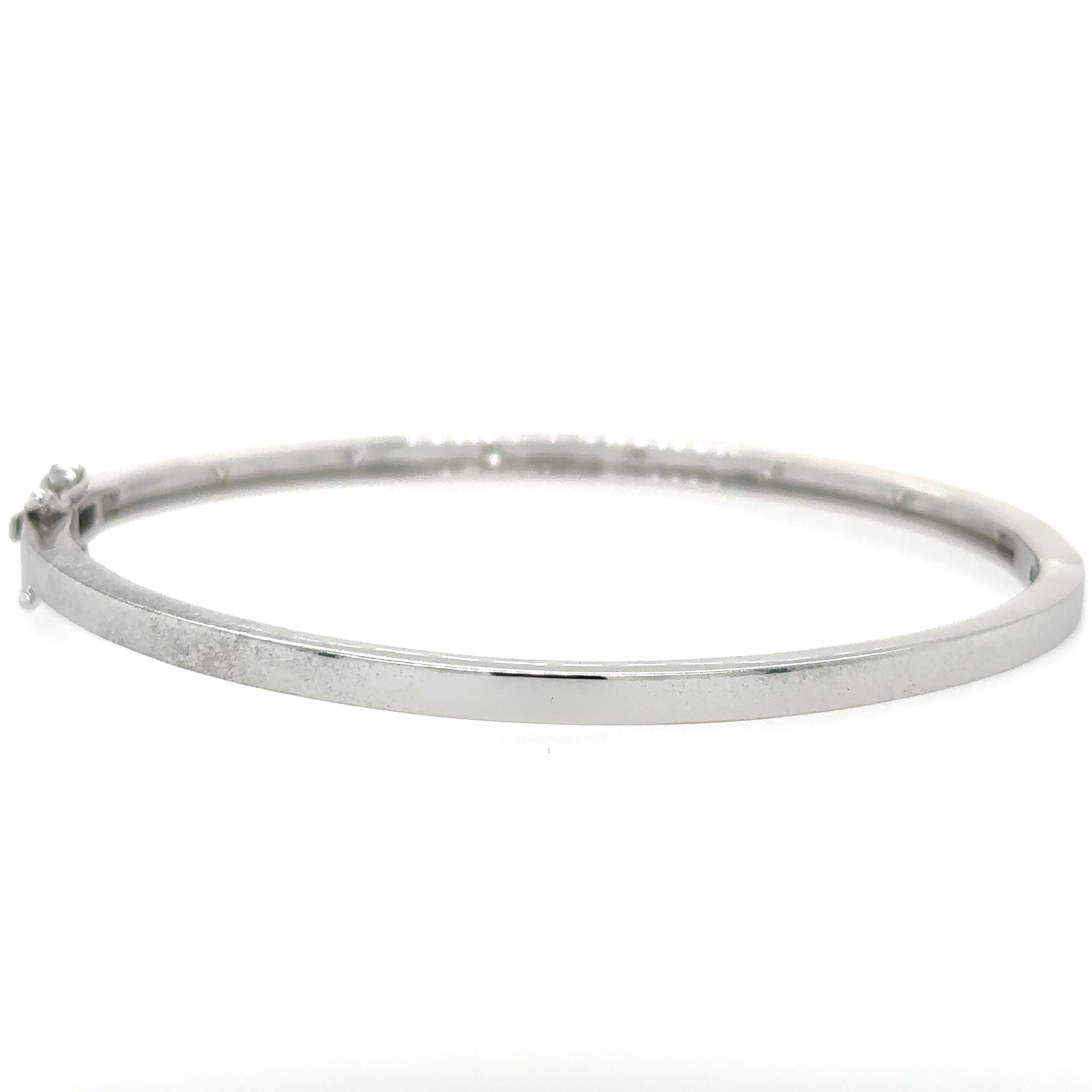 Brazalete De Diamantes De Oro Blanco De 14 Kt 0.69 Ct.