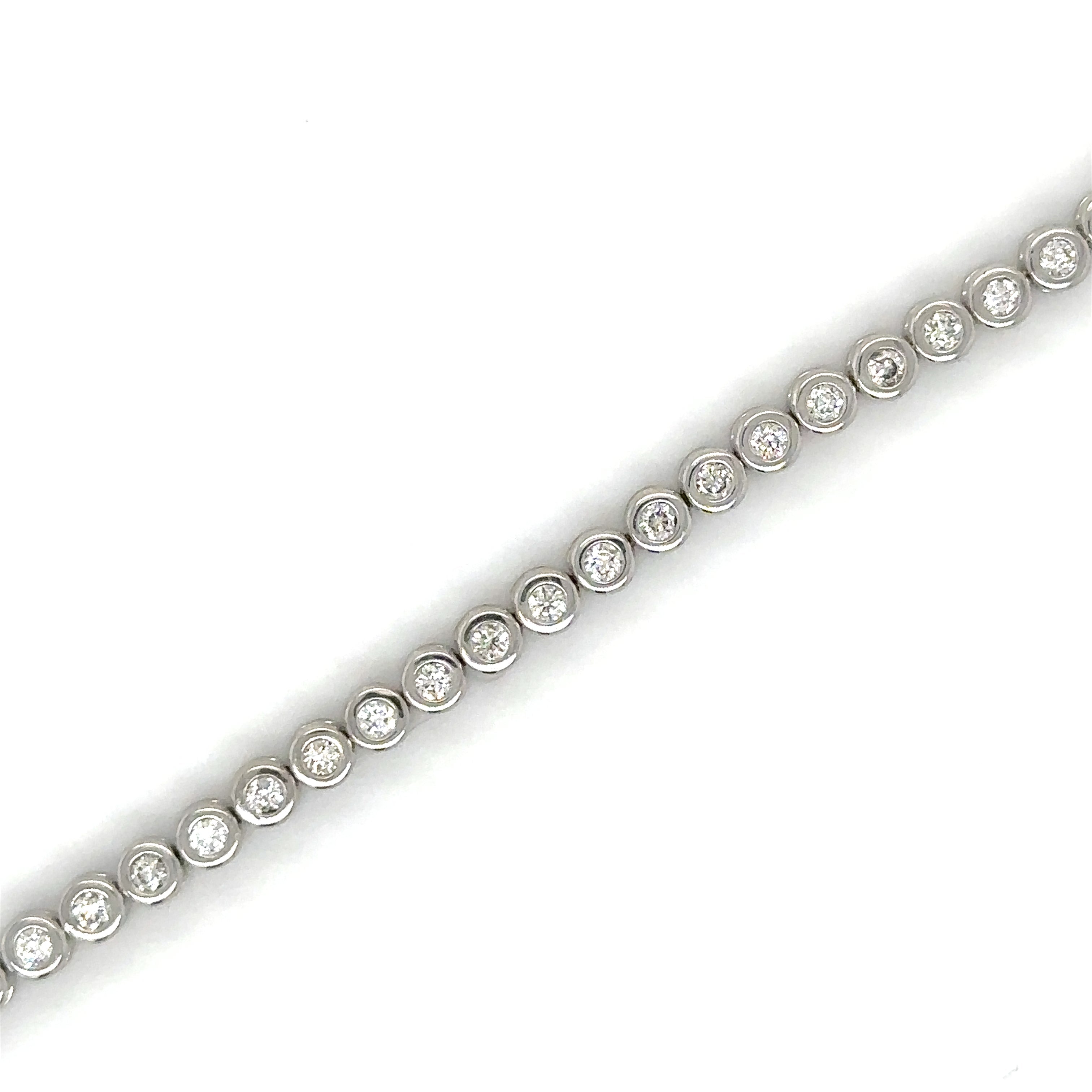 Brazalete Tenis Con Bisel De Diamantes 1 Ct.
