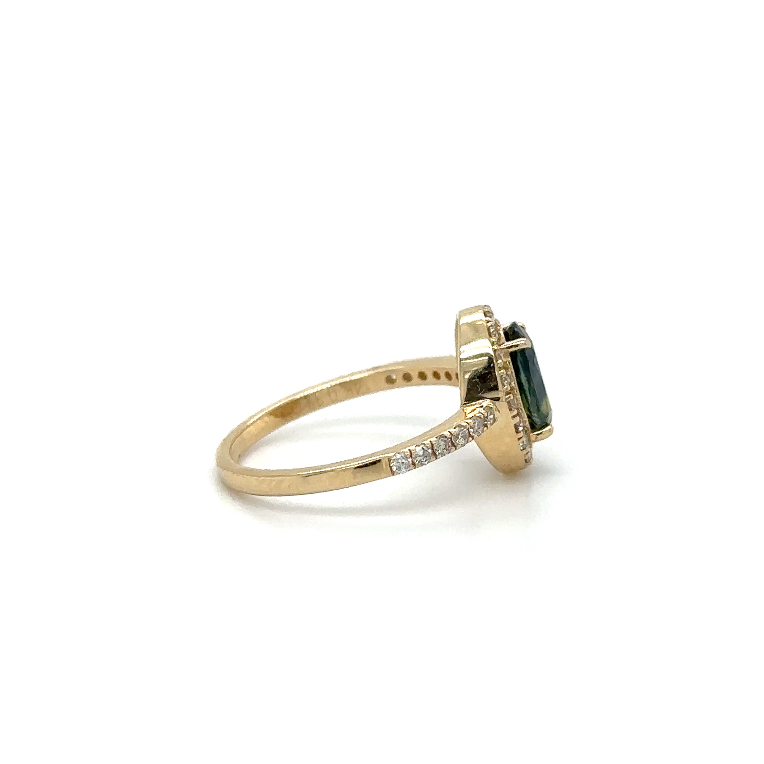Anillo De Zafiro Inclinado De Oro Amarillo De 14 Quilates Con Diamantes 1.91 Ct.