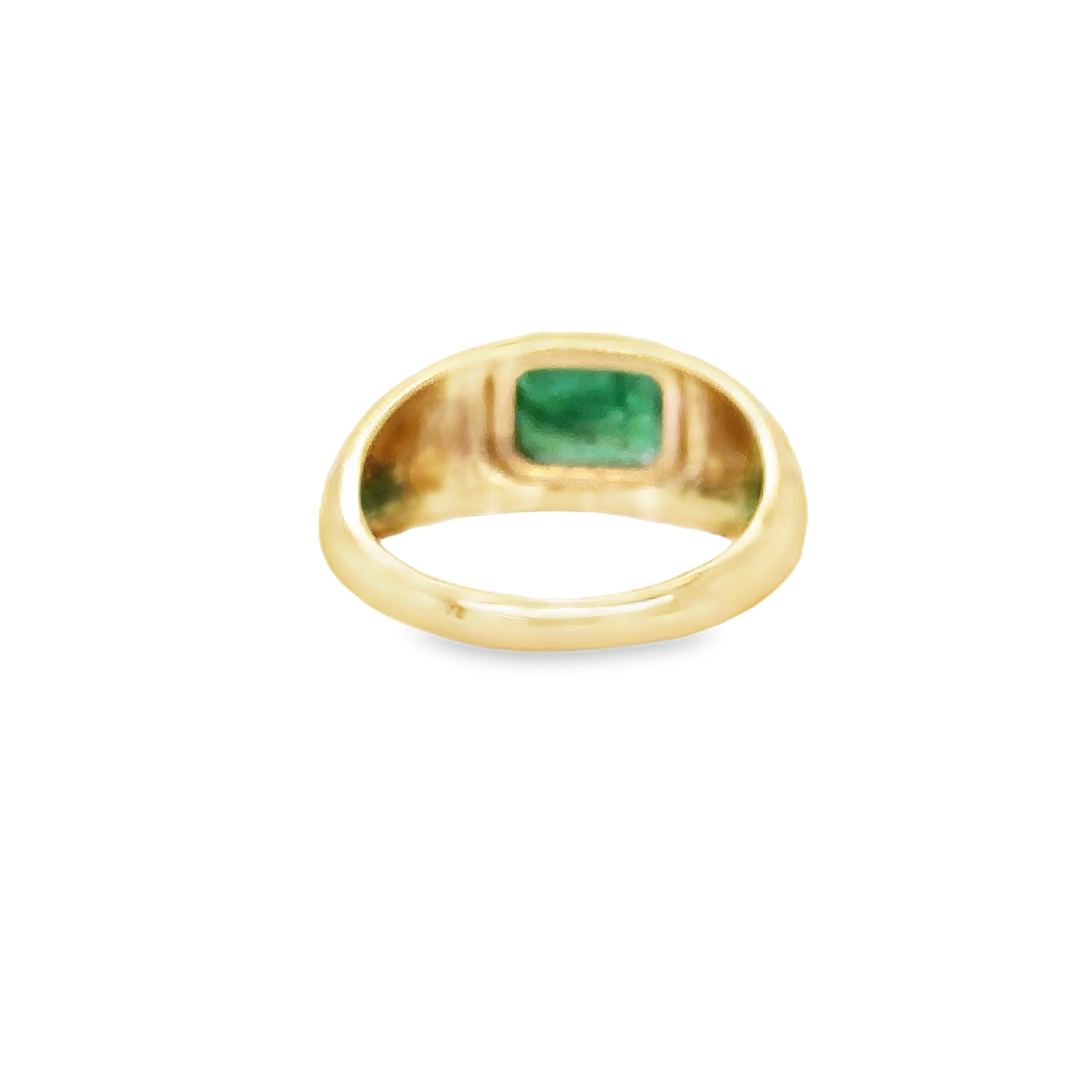 Anillo De Oro Amarillo De 14 Quilates Con Esmeralda 1.5 Ct.