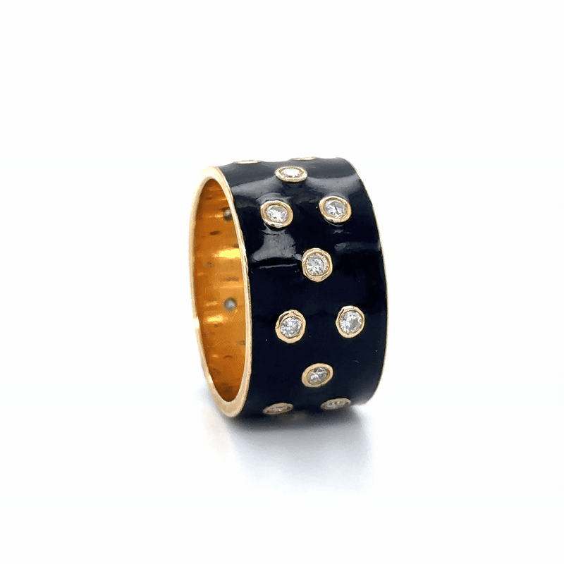 Anillo De Oro Amarillo De Oro Amarillo Y Esmalte De Diamantes De 14 K