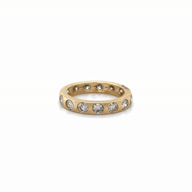 Anillo De Diamantes Y Oro Amarillo De 14 K Banda De La Eternidad