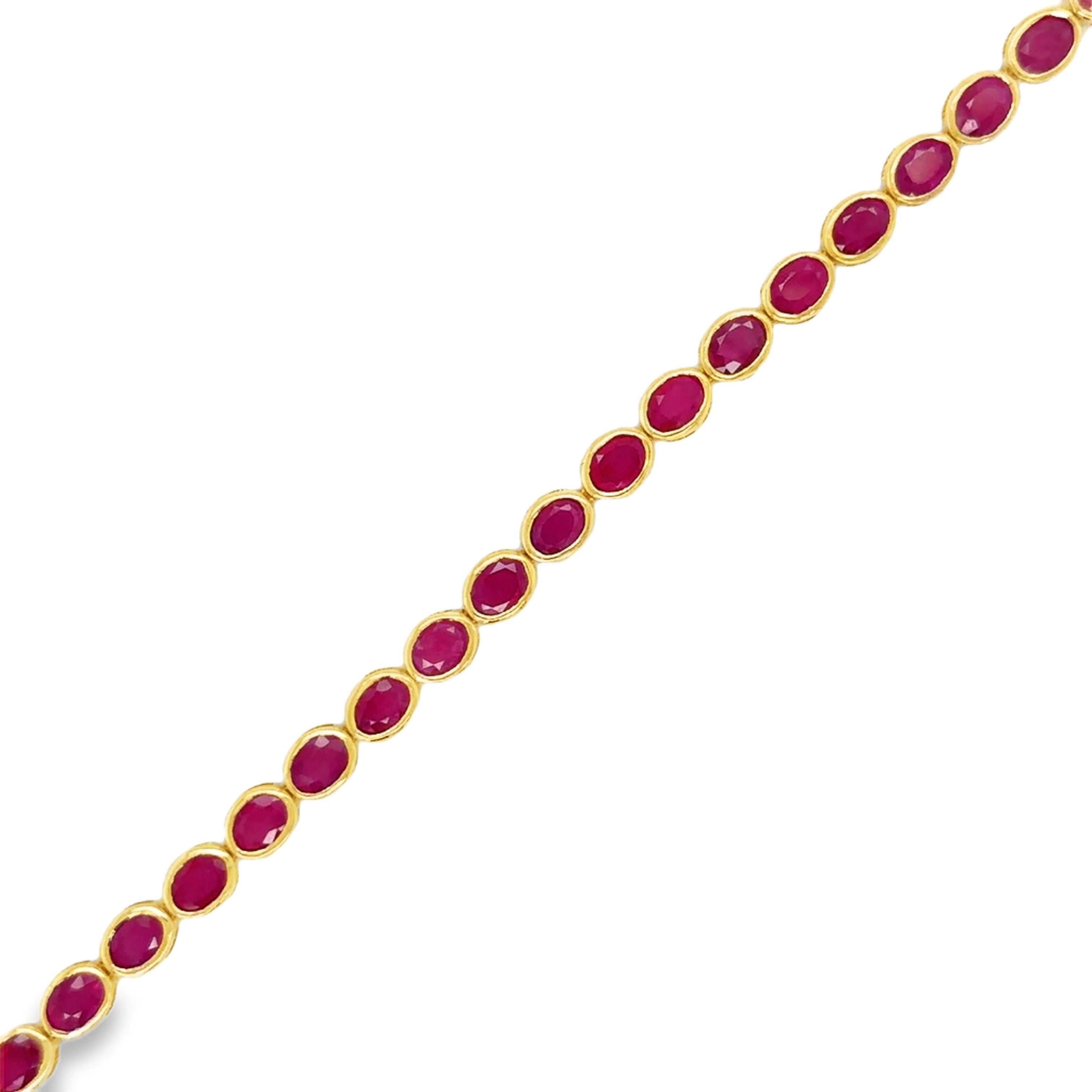 Pulsera De Rubí Biselado De Forma Ovalada De Oro Amarillo De 14 Kt 9.6 Ct.