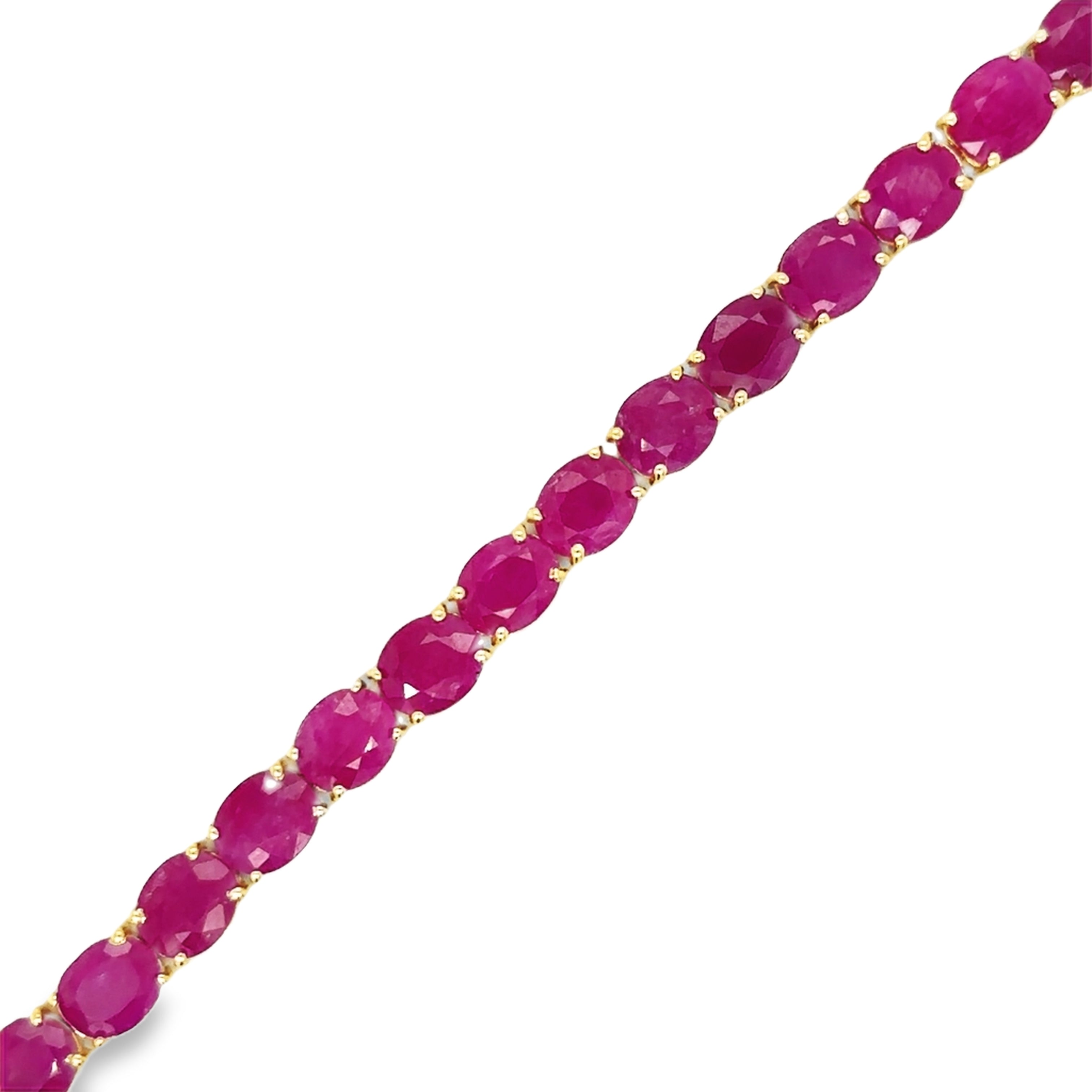 Pulsera Ovalada Rubí Oro Amarillo De 14Kt 21 Ct.