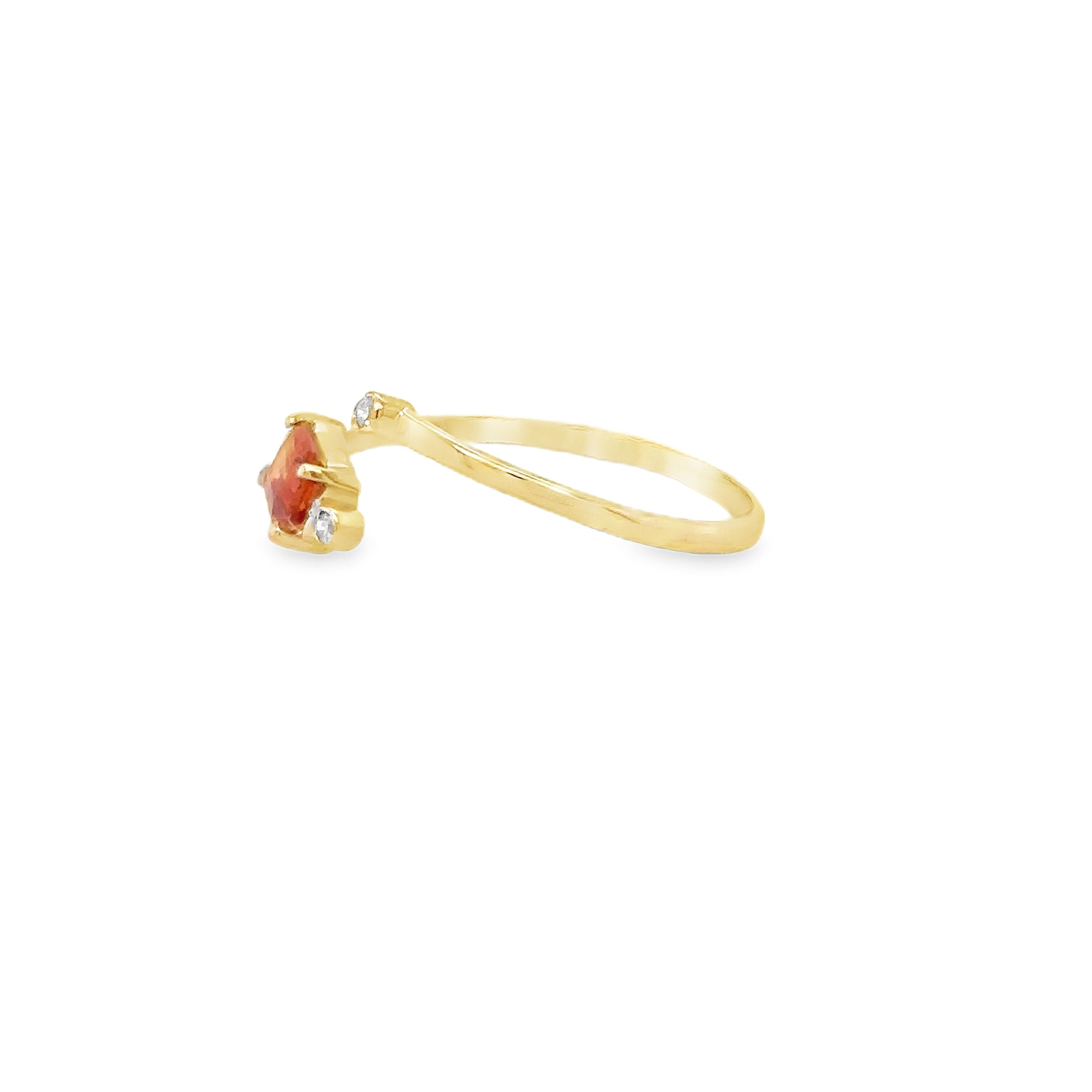 Anillo De Oro Amarillo De 14 Quilates Zafiro Naranja Y Diamantes 0.75 Ct.