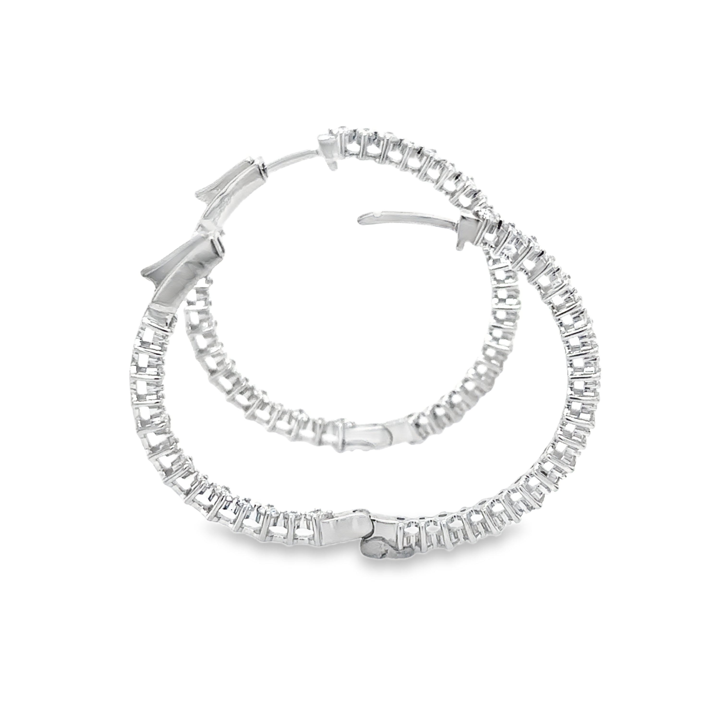 Pendiente De Aro De Diamantes Y Oro Blanco De 14 K