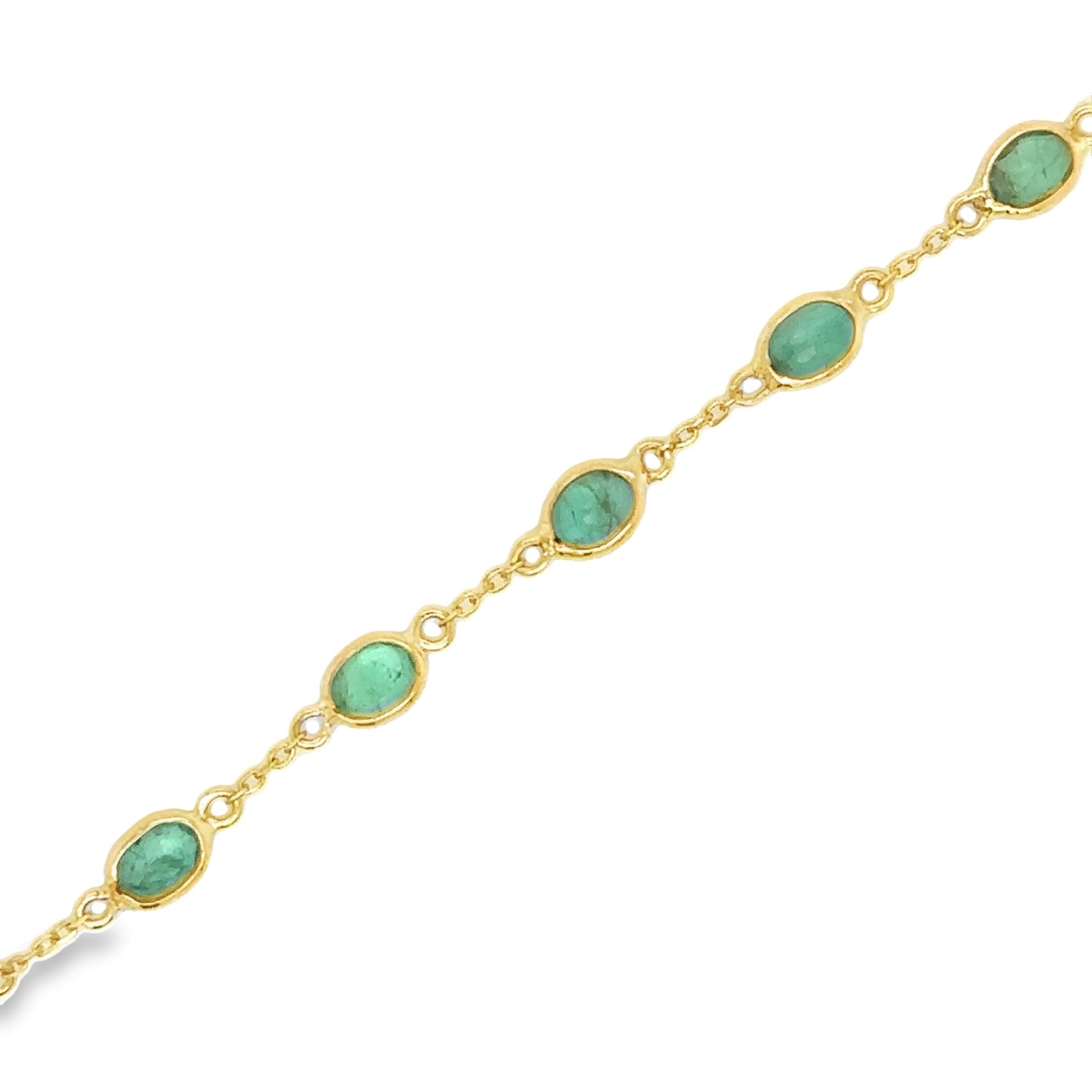 Pulsera De Estación De Esmeralda De Oro Amarillo De 18 Kt 2.5 Ct.