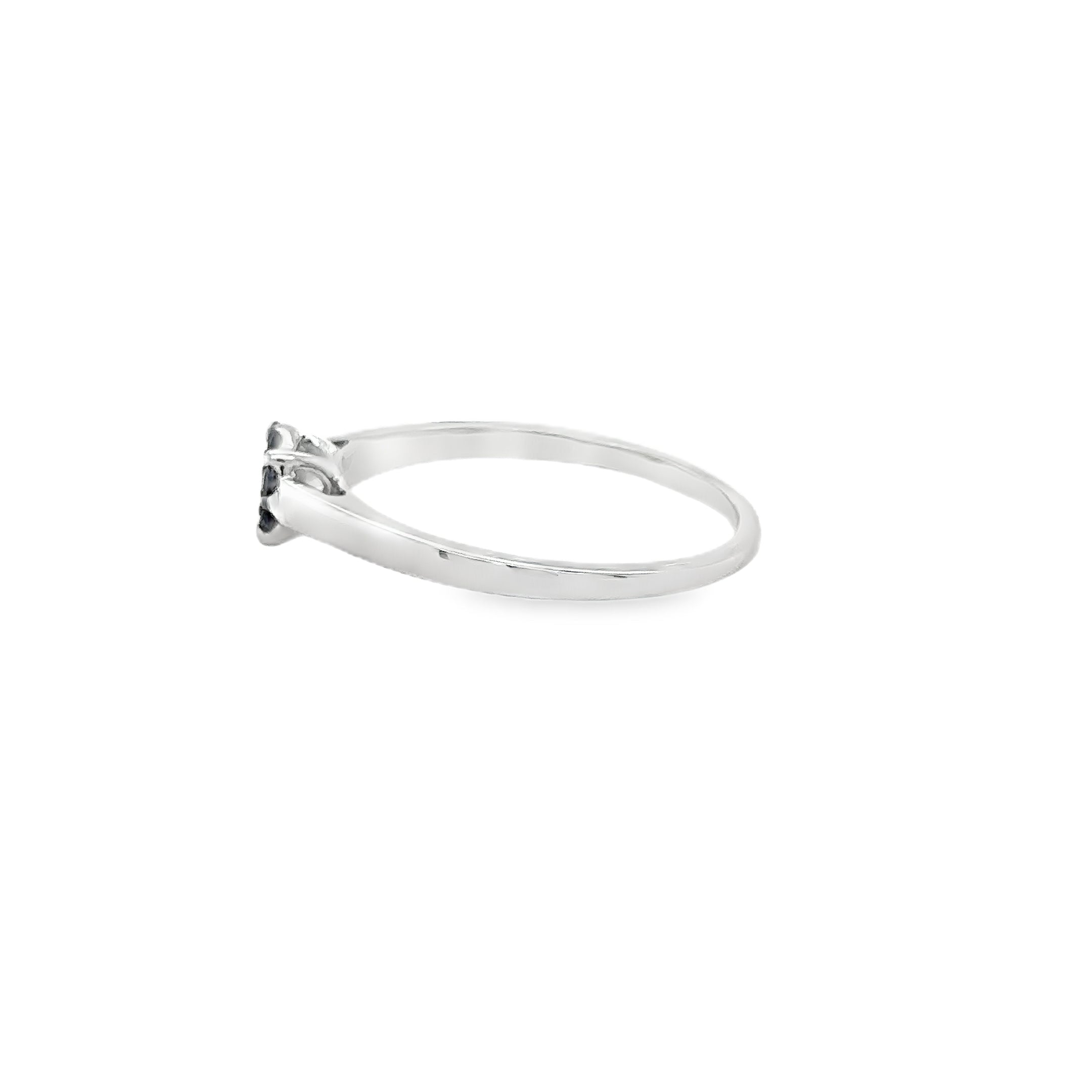 Anillo De Oro Blanco De 18 Quilates Zafiro Azul 0.23 Ct.
