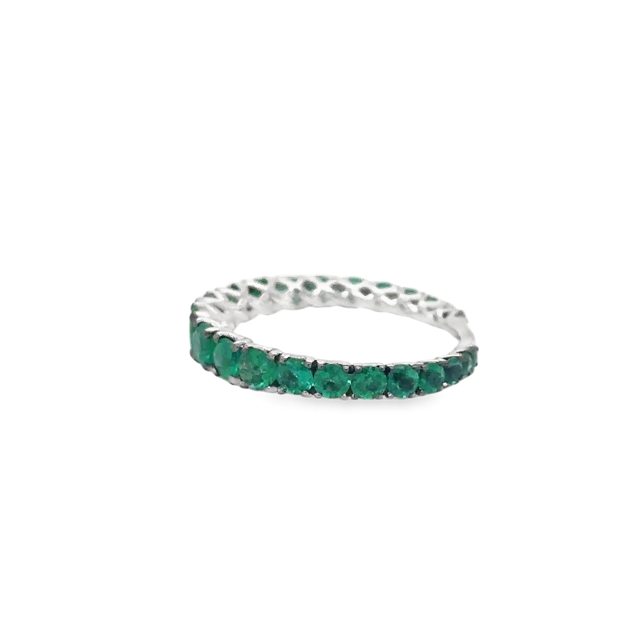 Anillo De Oro Blanco De 18 Quilates Con Esmeralda 1.68 Ct.