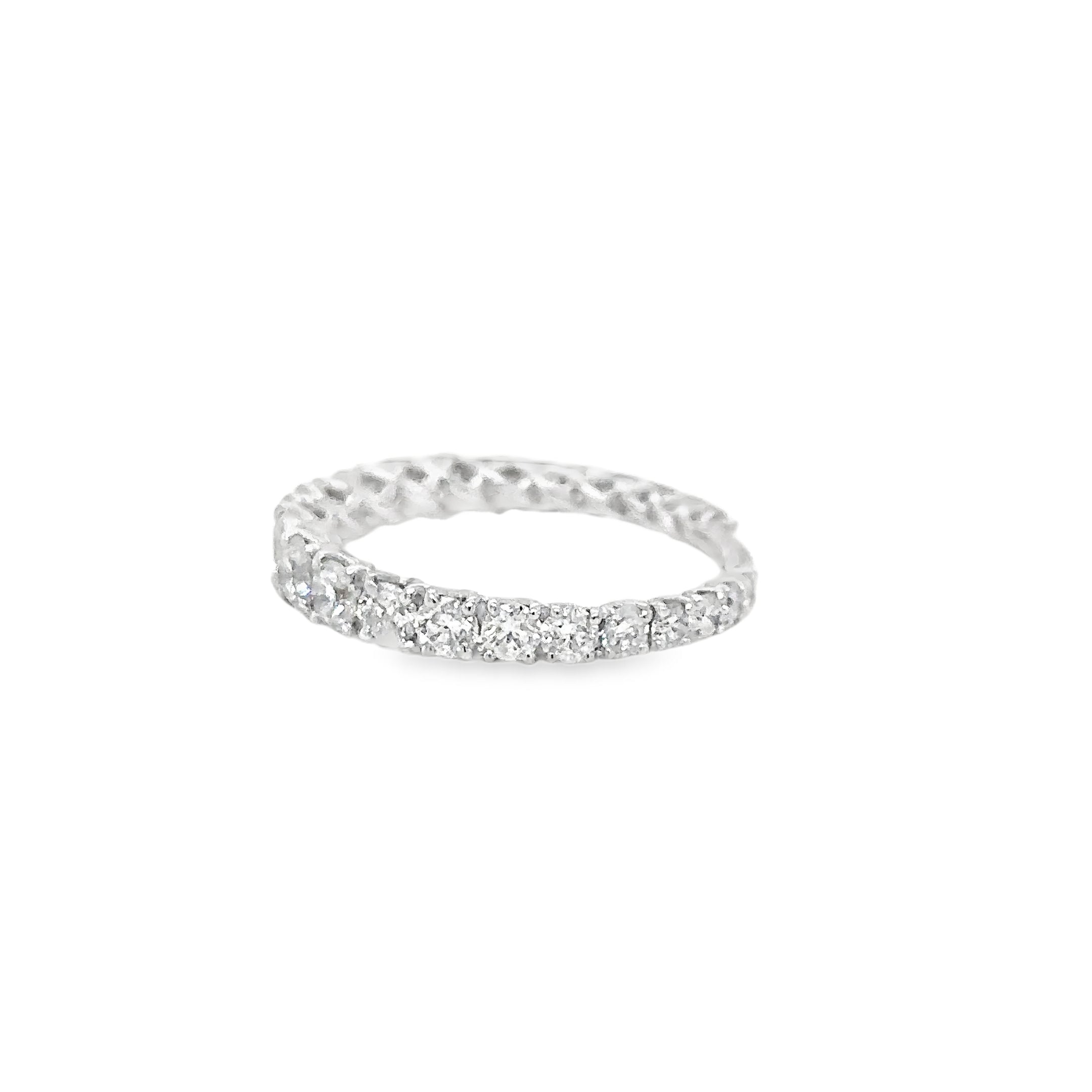 Anillo De Diamantes De Oro Blanco De 18