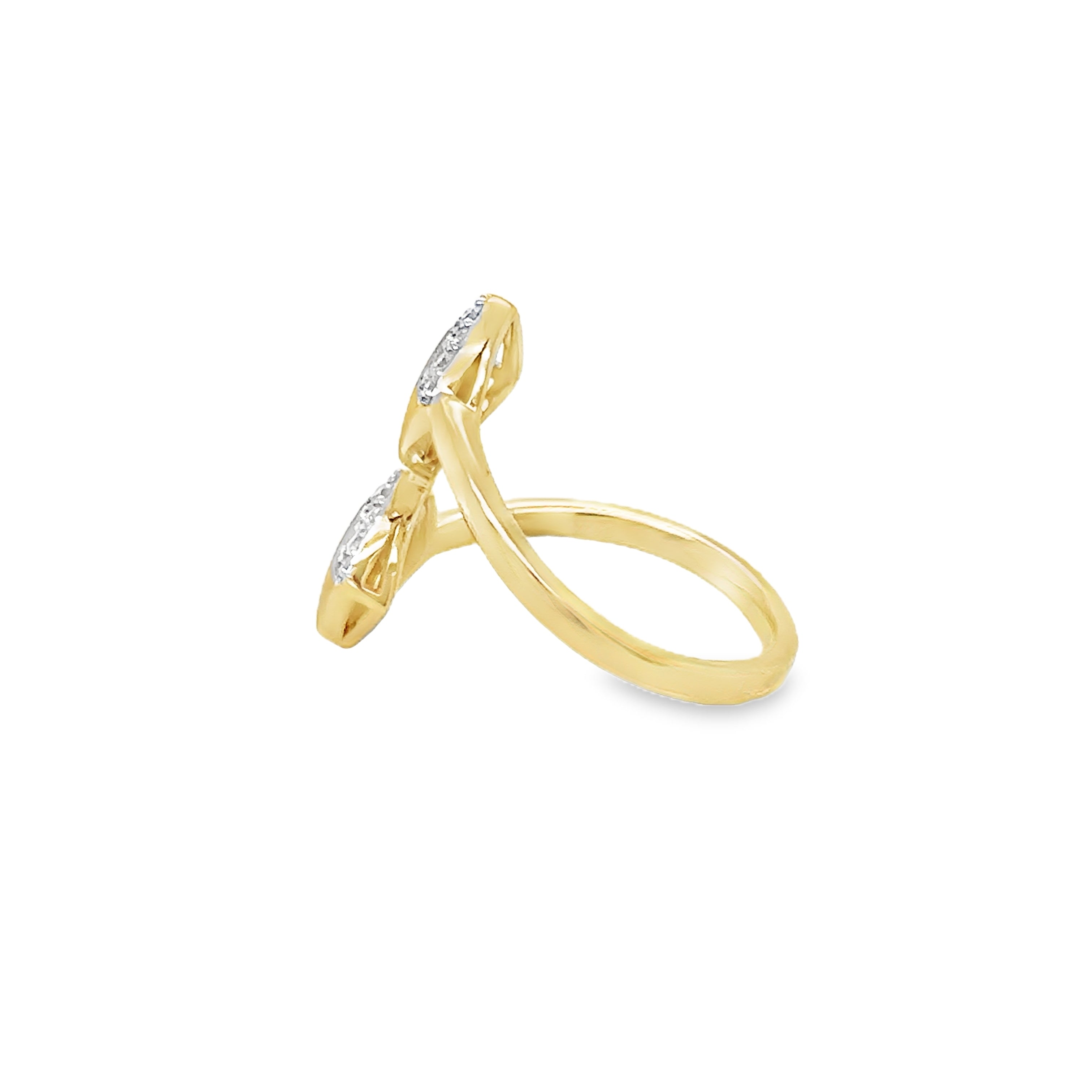 Anillo De Oro Amarillo De 14 Quilates Con Acabado Mate De Diamantes 0.22 Ct.