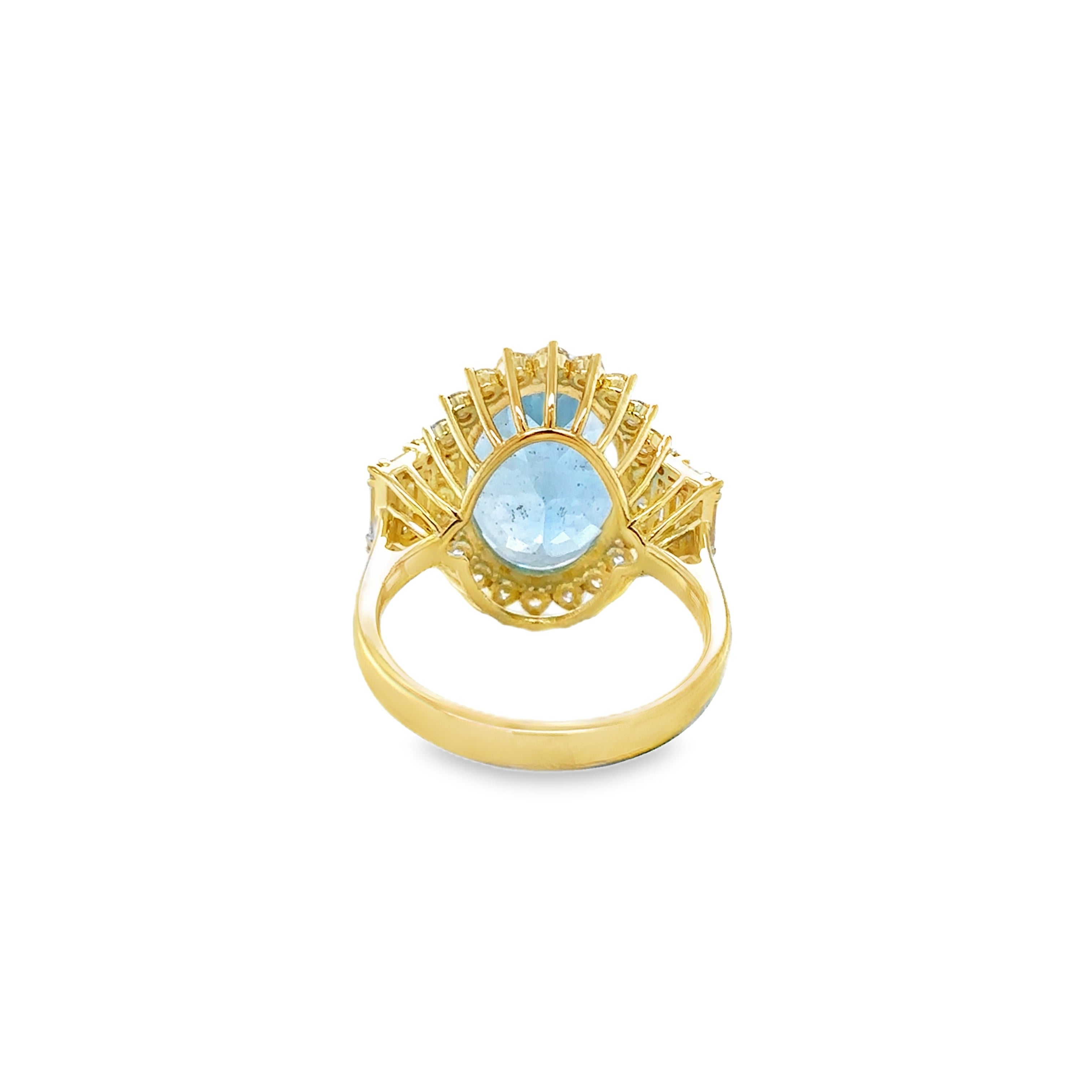 Anillo De Oro Amarillo De 14K Aguamarina Y Diamantes 7.74 Ct.