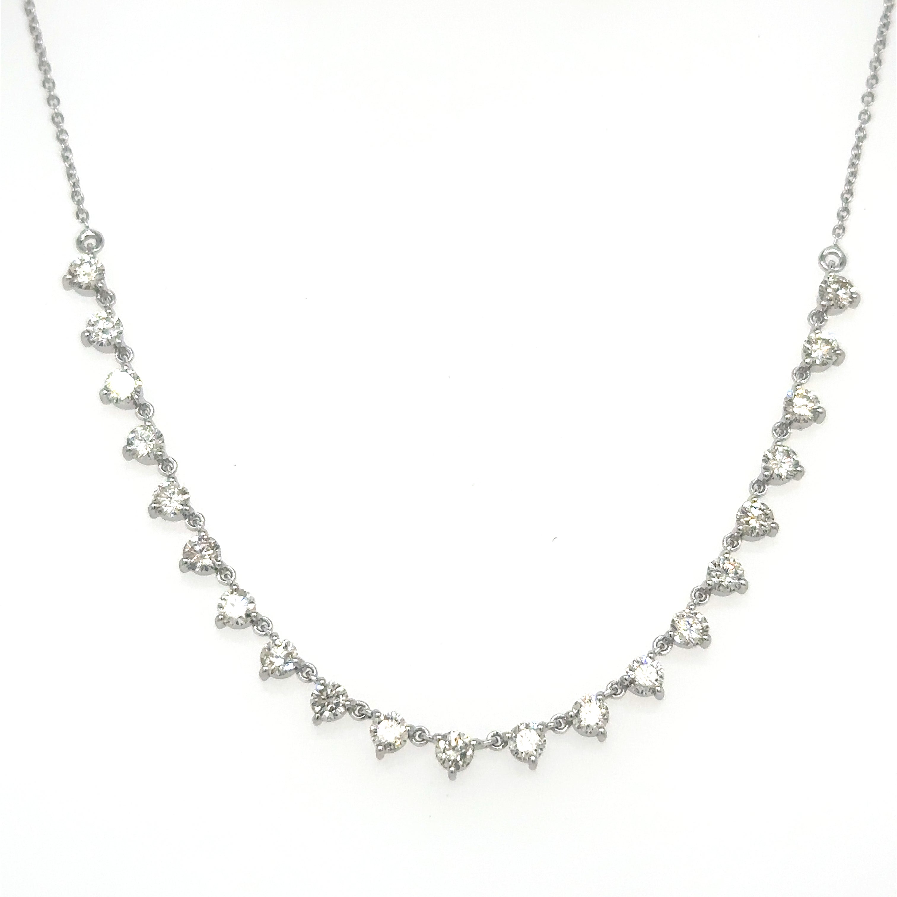 Collar De Oro Blanco De 14 Quilates Con Diamantes 2.06 Ct.