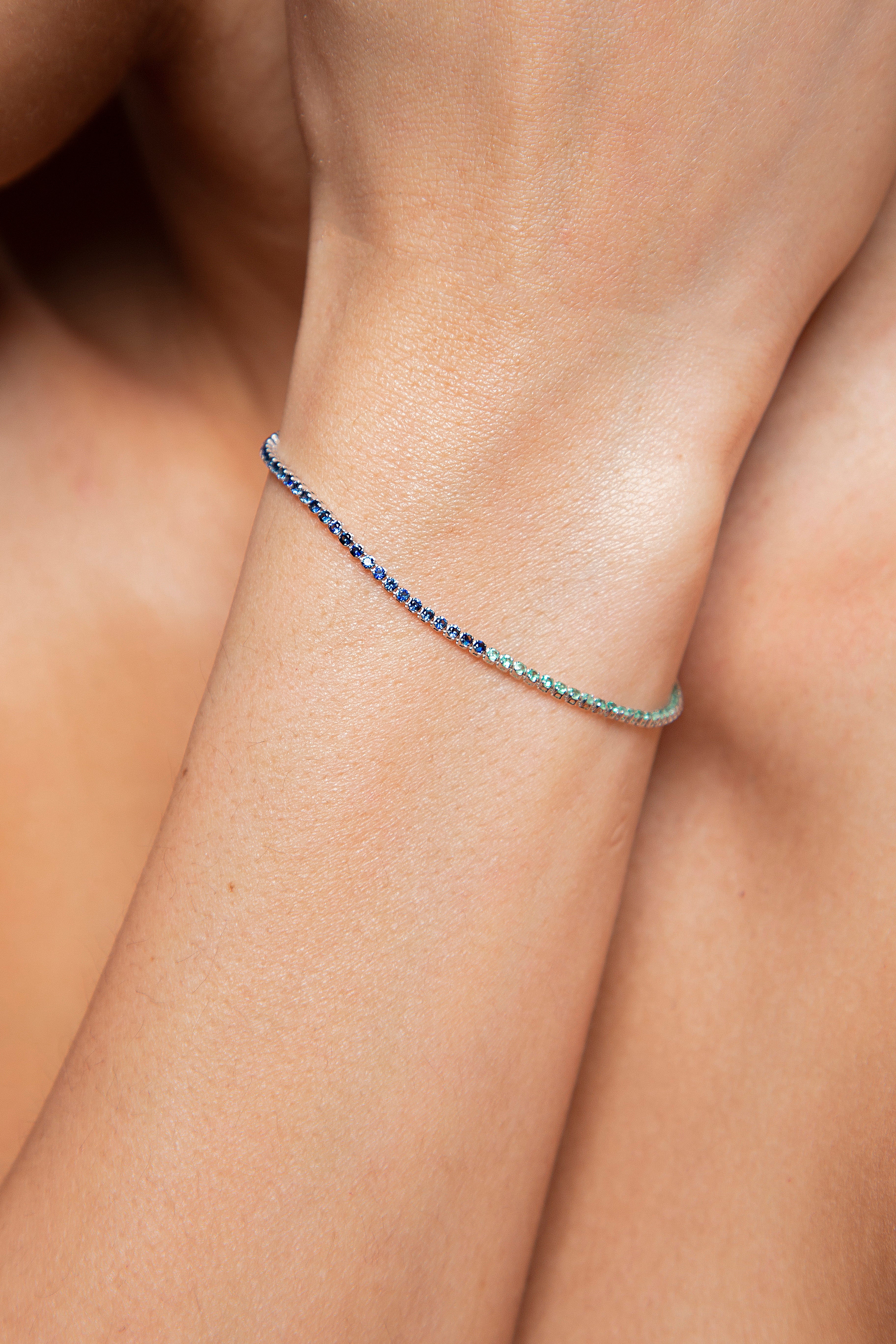 Pulsera Tennis Esmeralda Zafiro Oro Blanco 14K 1.07 ct.