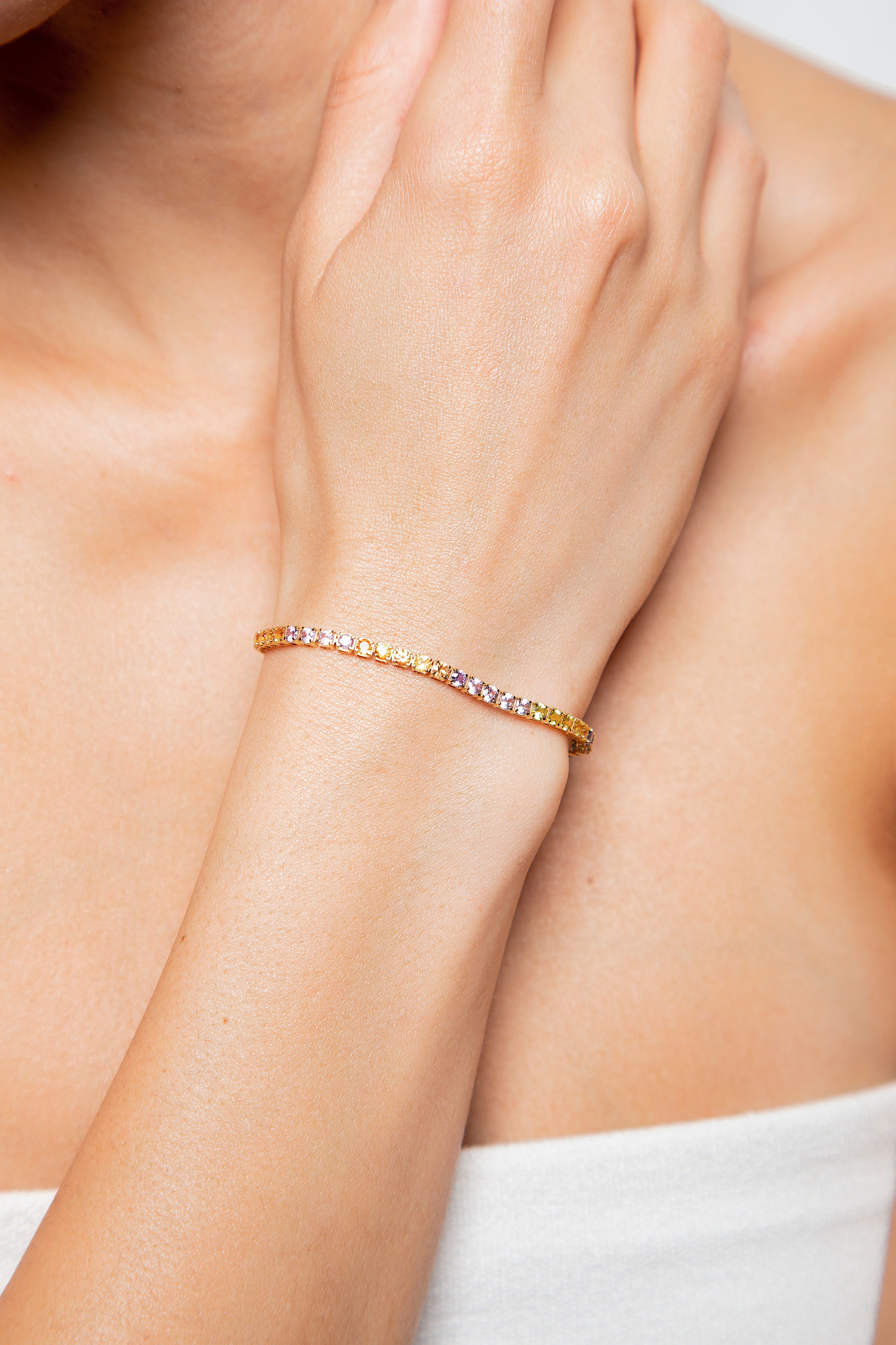 Pulsera Tennis Multi Zafiro Oro Amarillo 14K 5.83 ct.