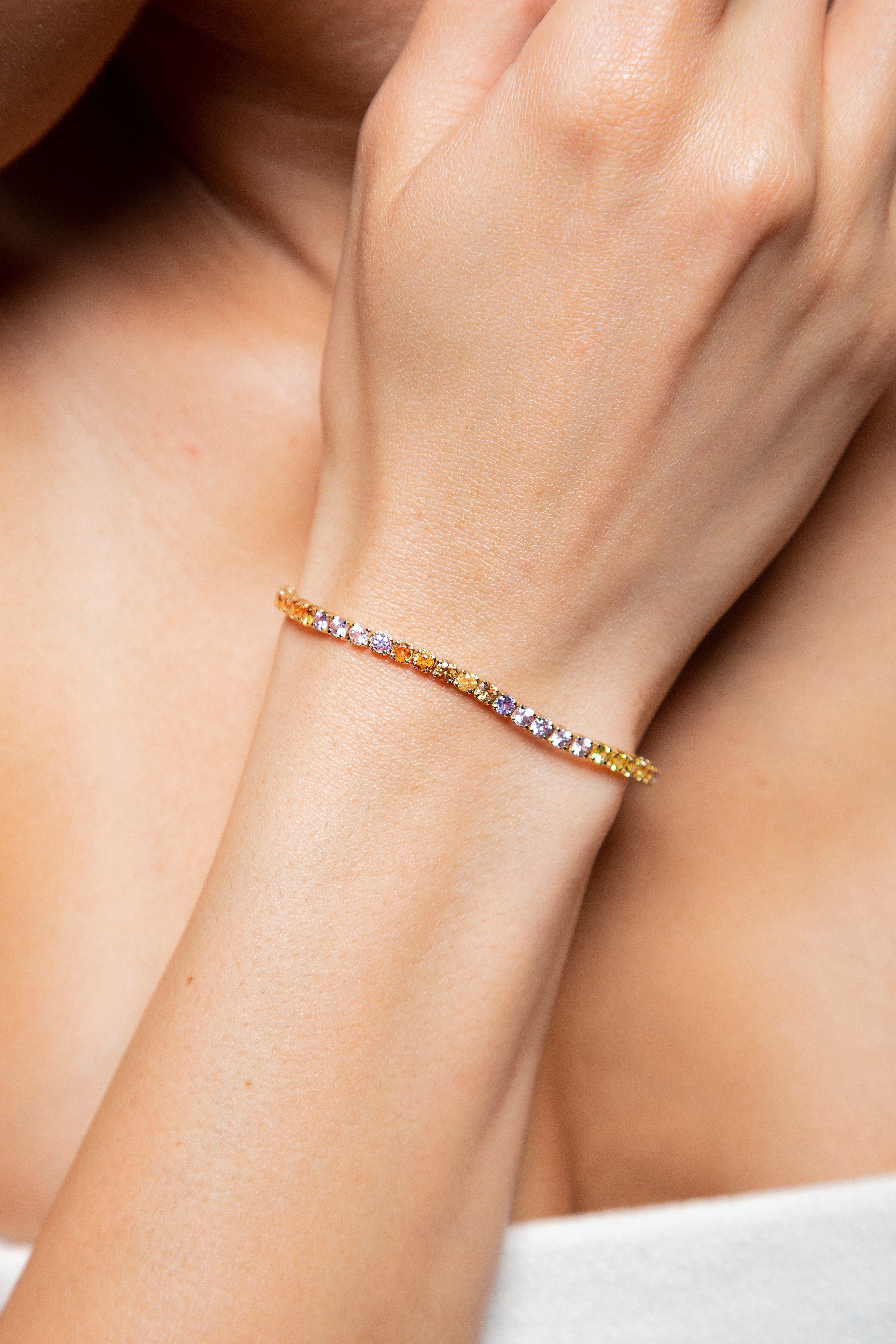 Pulsera Tennis Multi Zafiro Oro Amarillo 14K 5.83 ct.