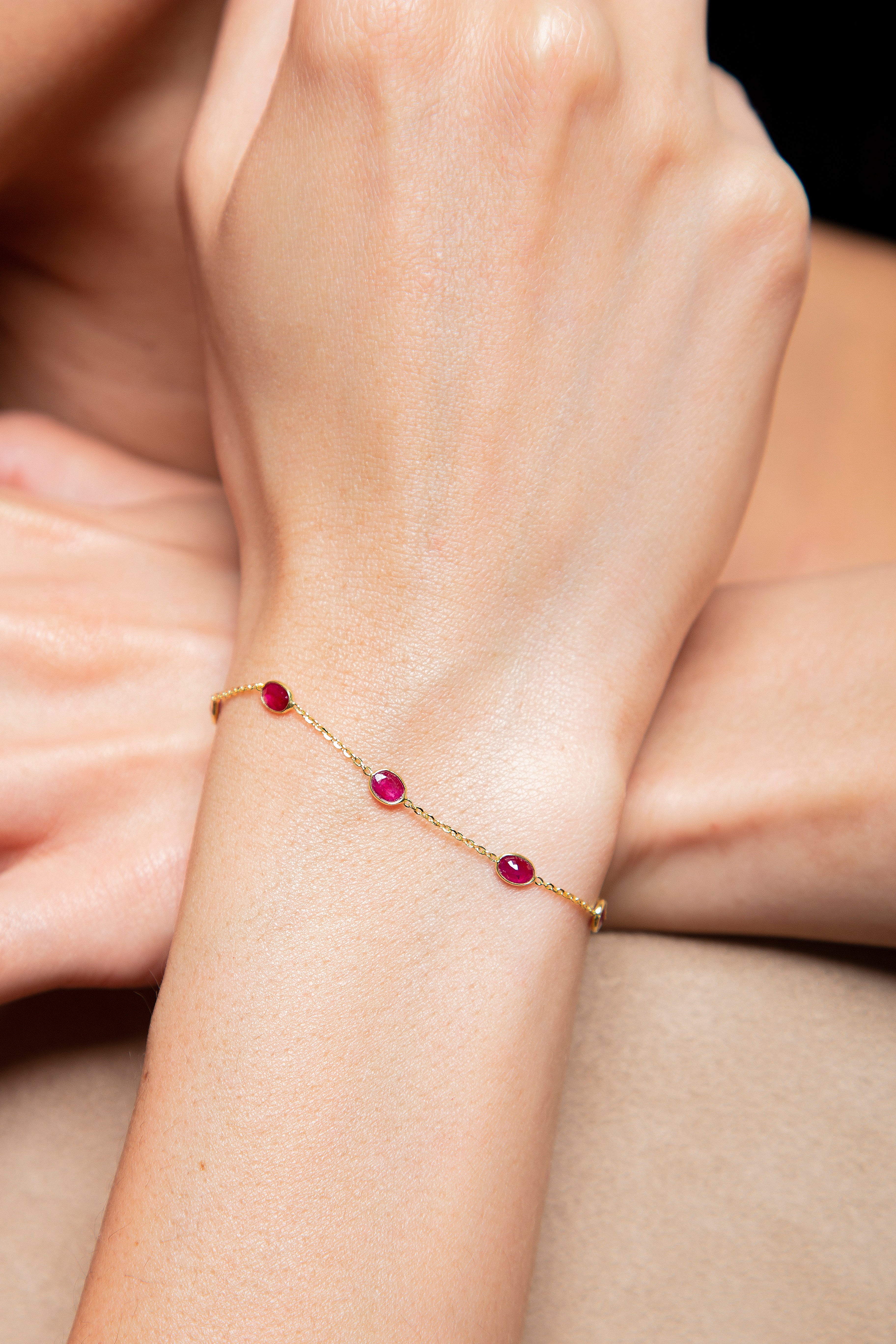 Pulsera Rubí Oro Amarillo 18K 2.13 ct.