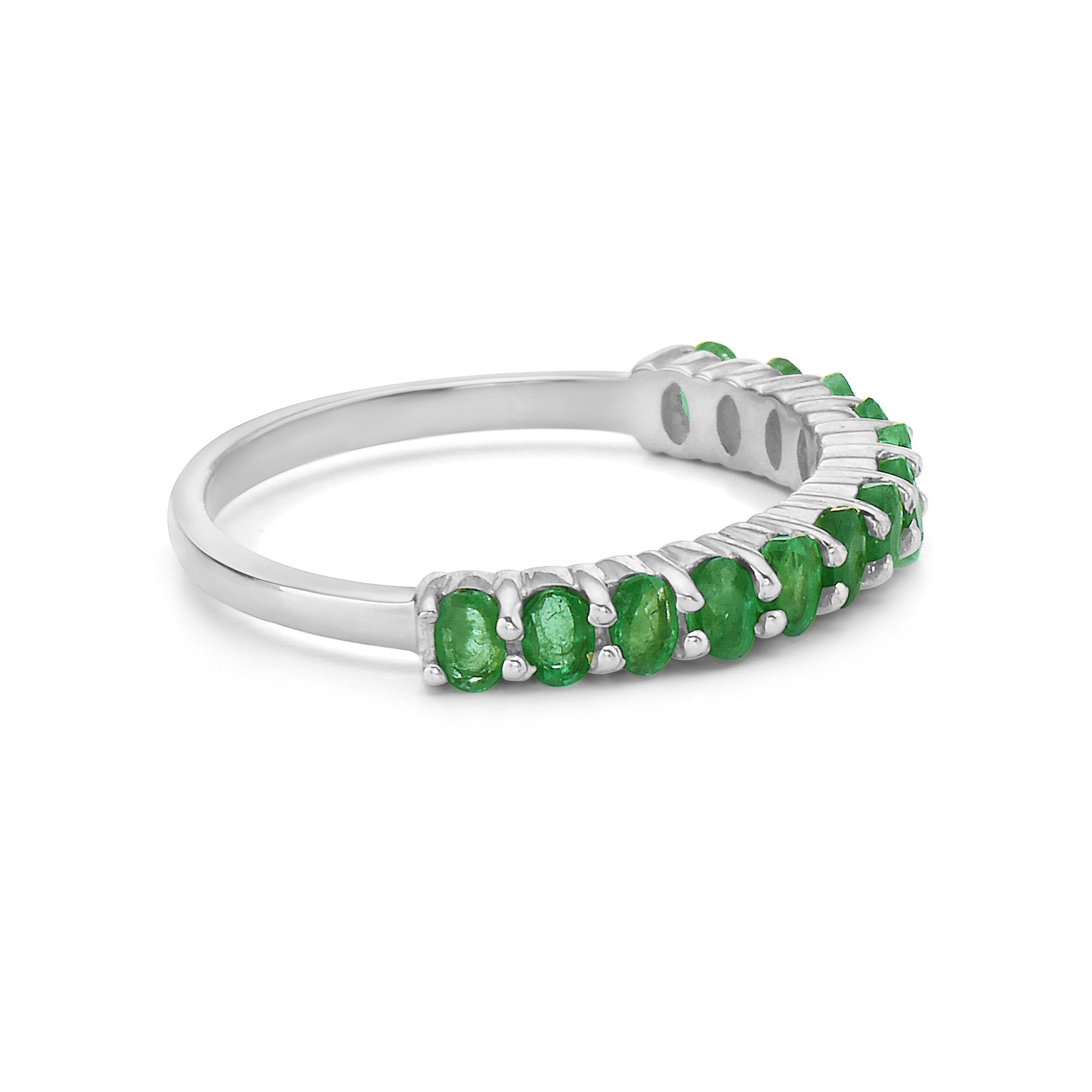 Anillo En Oro Blanco De 14K Con Esmeralda 1.72 Ct