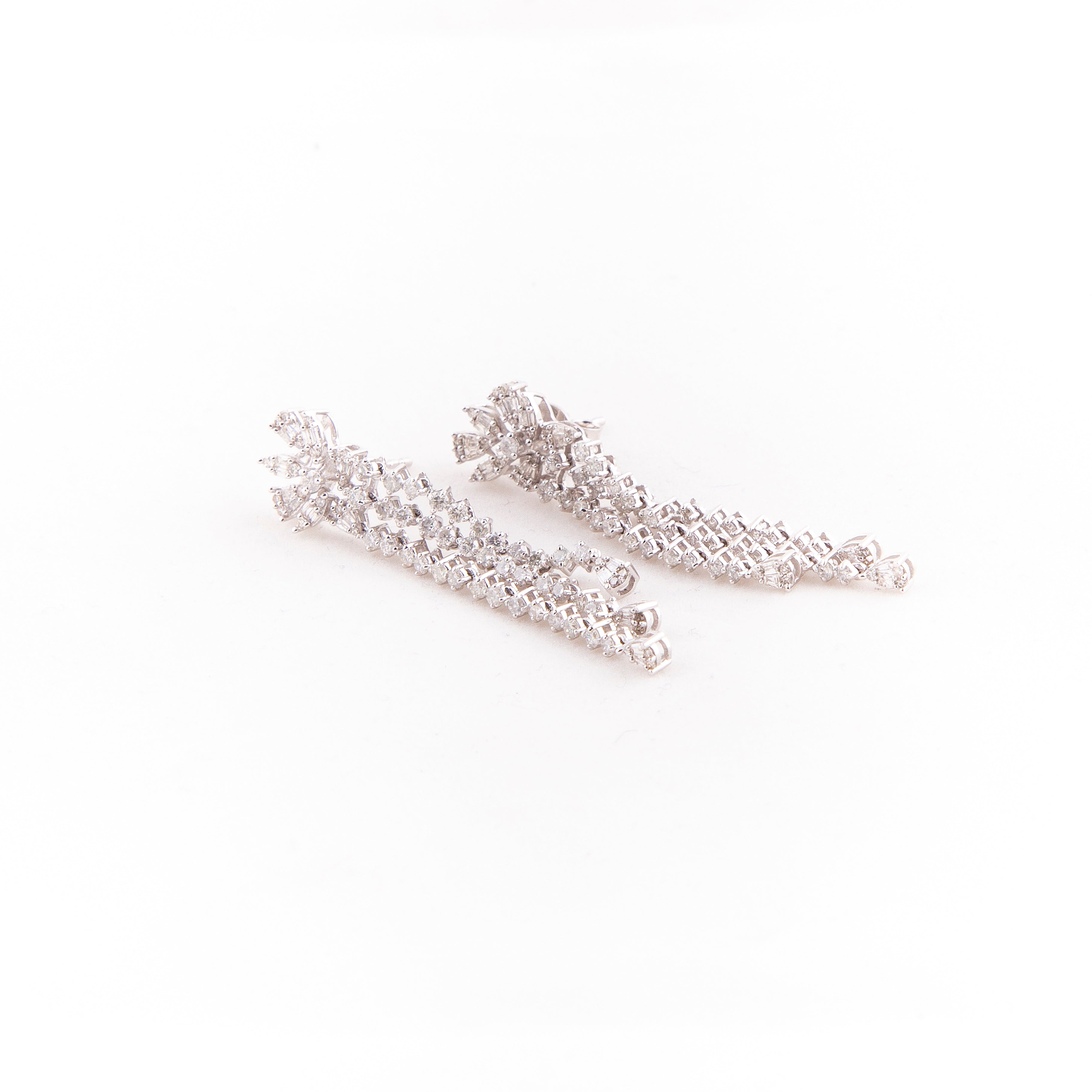 Aretes Largos / Colgantes Diamante Oro Blanco 14K 2.05 ct.