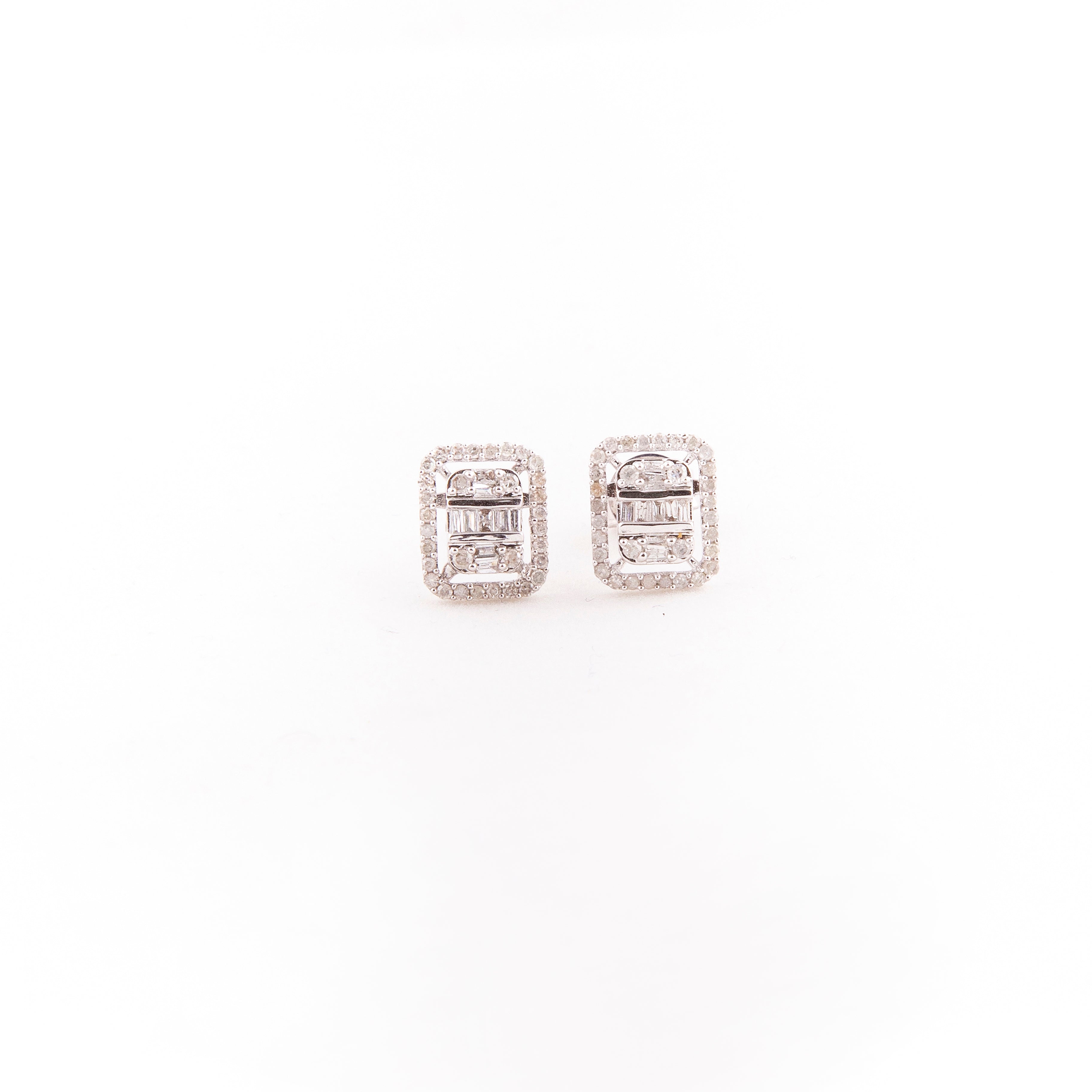 Aretes Studs Solitario Esmeralda Oro Blanco 14K 0.7 ct.