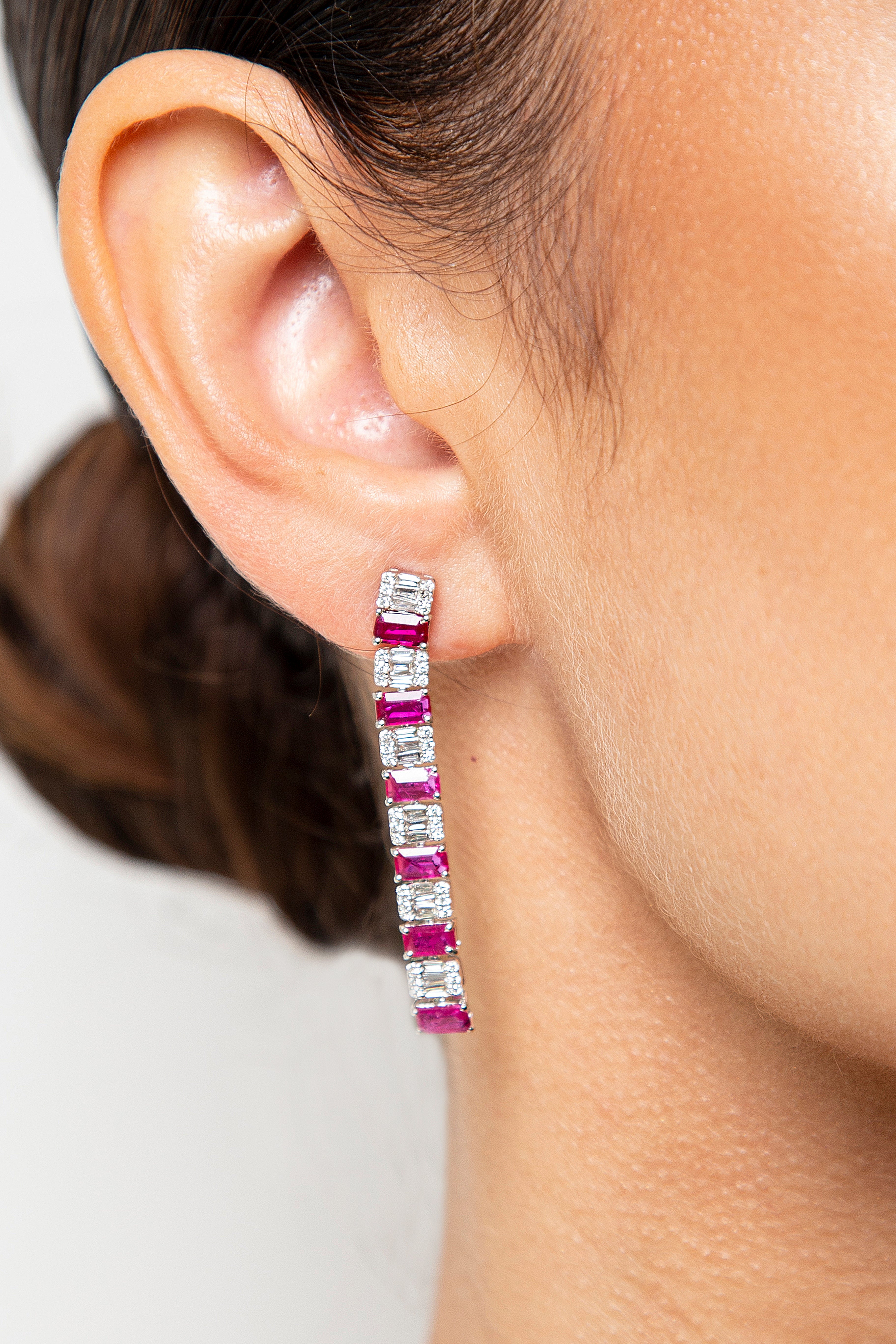 Aretes Largos / Colgantes Diamante Rubí Oro Blanco 14K 3.28 ct.