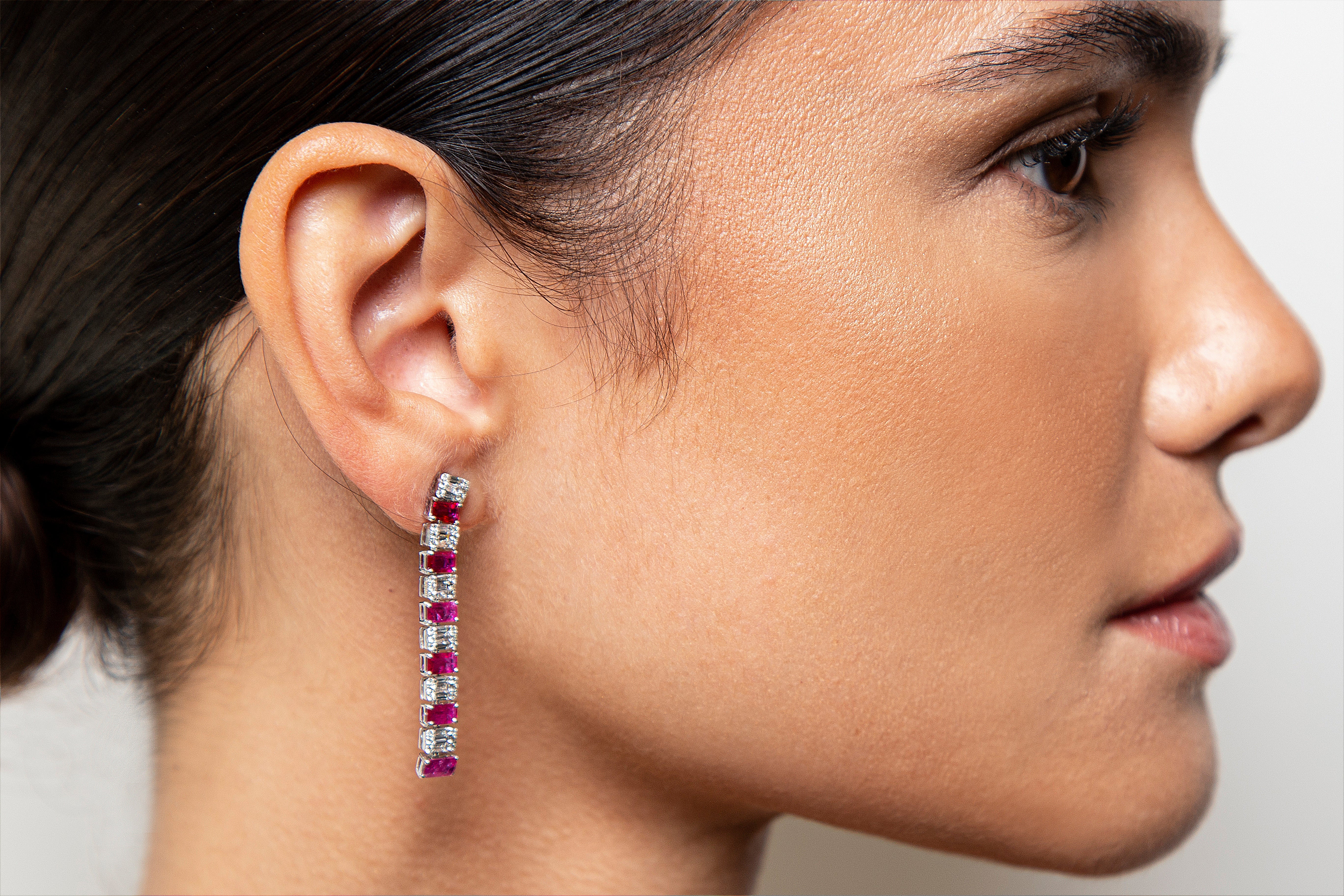 Aretes Largos / Colgantes Diamante Rubí Oro Blanco 14K 3.28 ct.