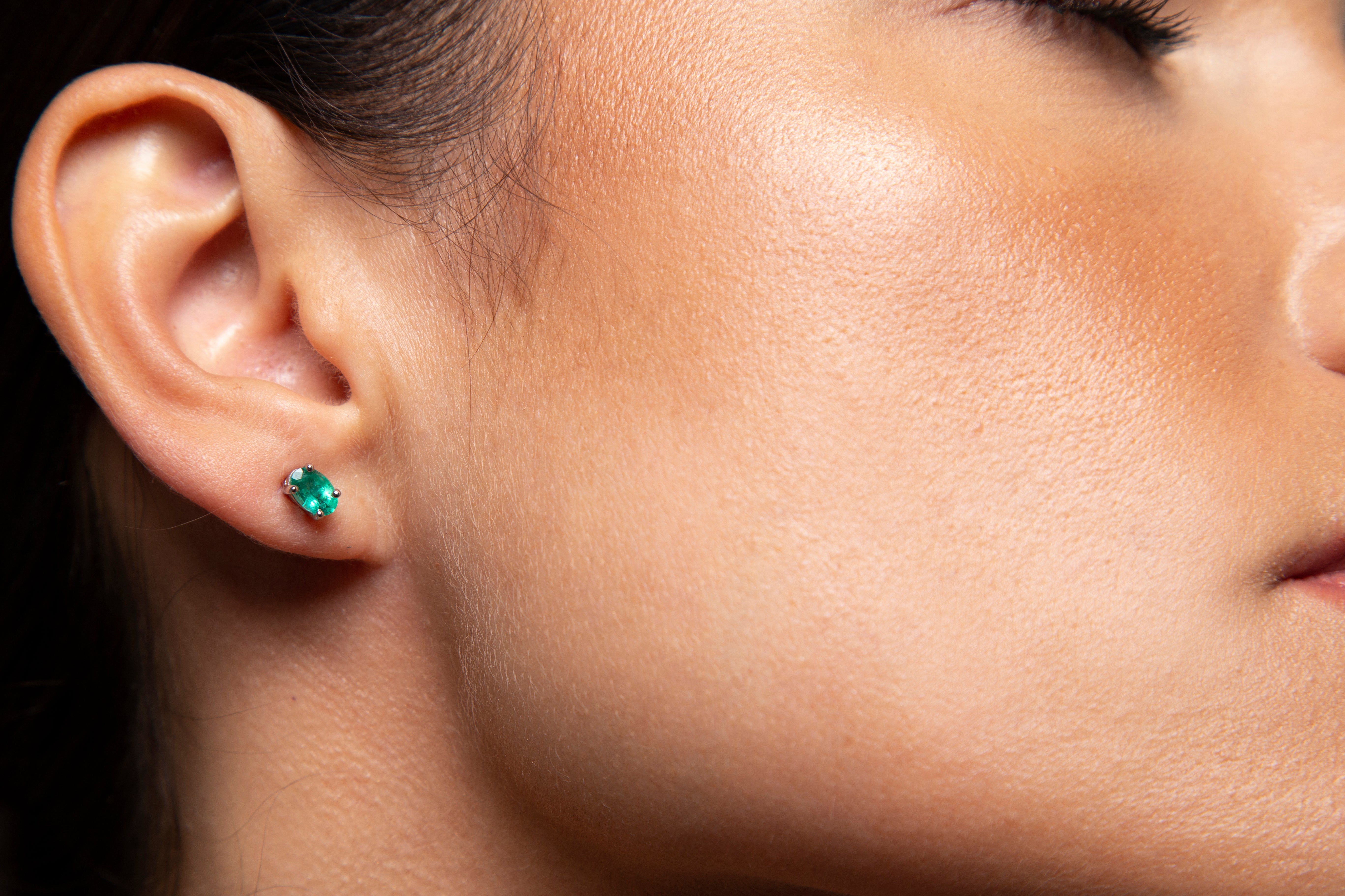 Aretes Studs Diamante Rubí Esmeralda Zafiro Oro Blanco 14K ct.