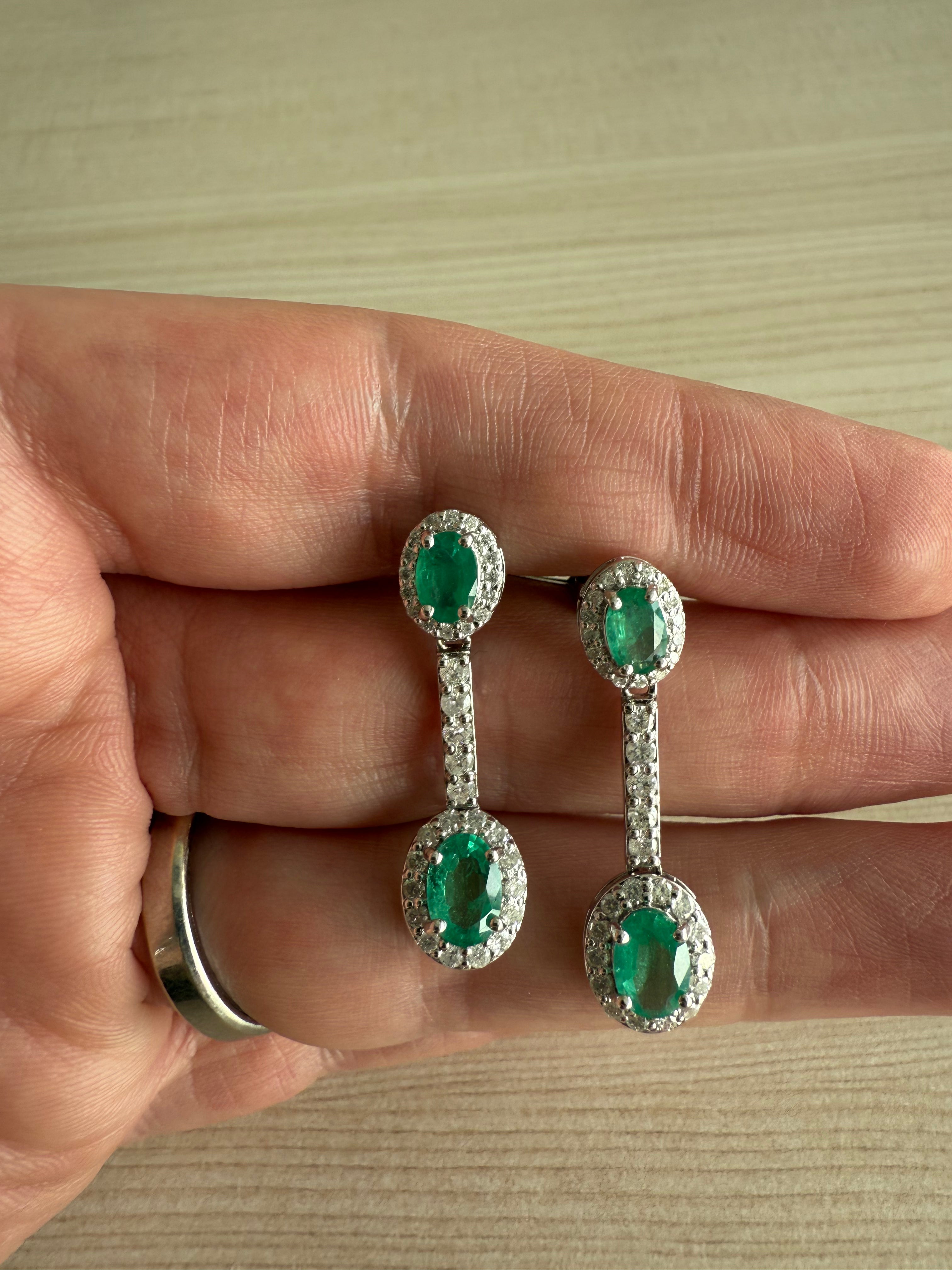 Aretes largos de Esmeralda & diamante