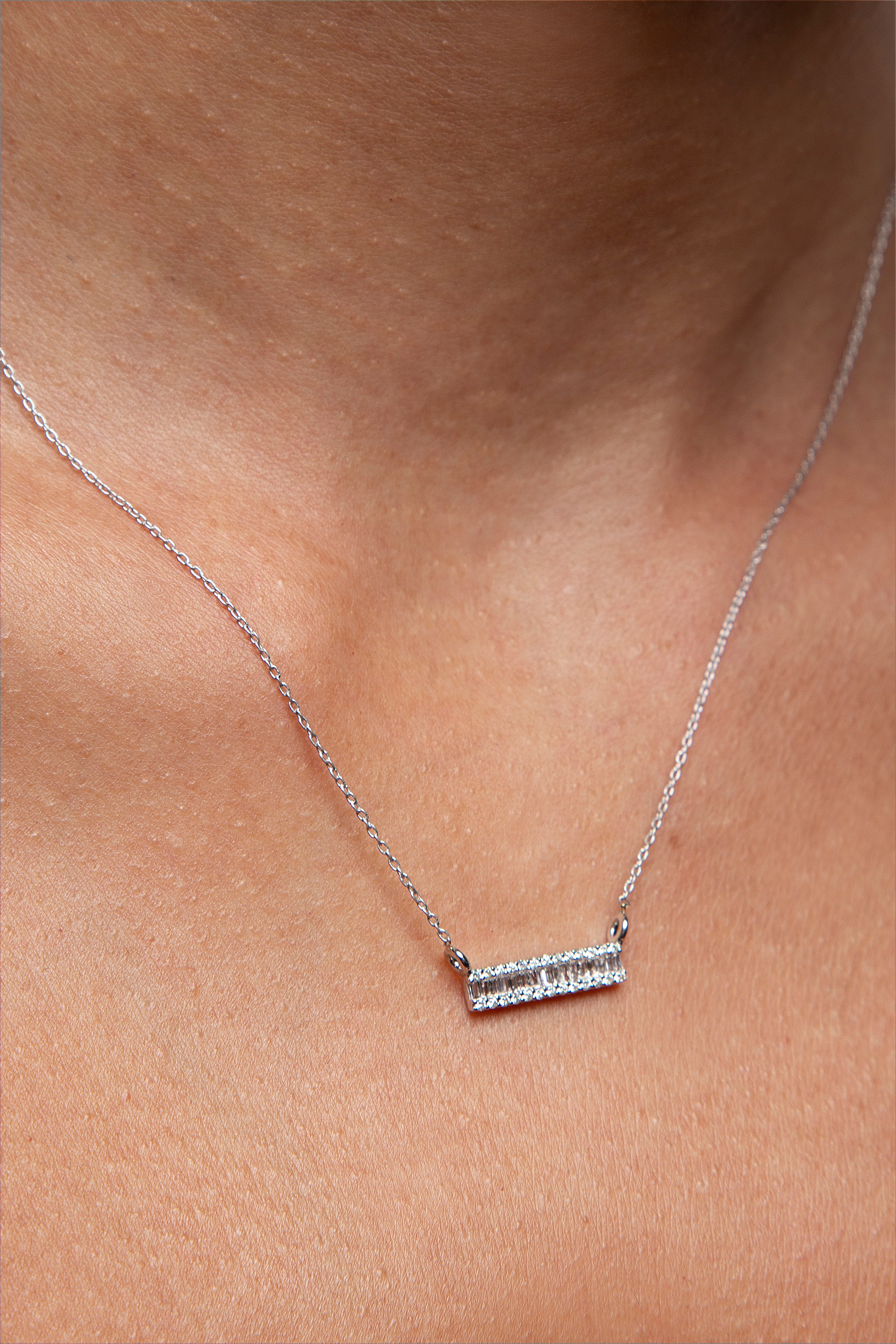 Collar Dije Diamante Oro Blanco 14K 0.31 ct.