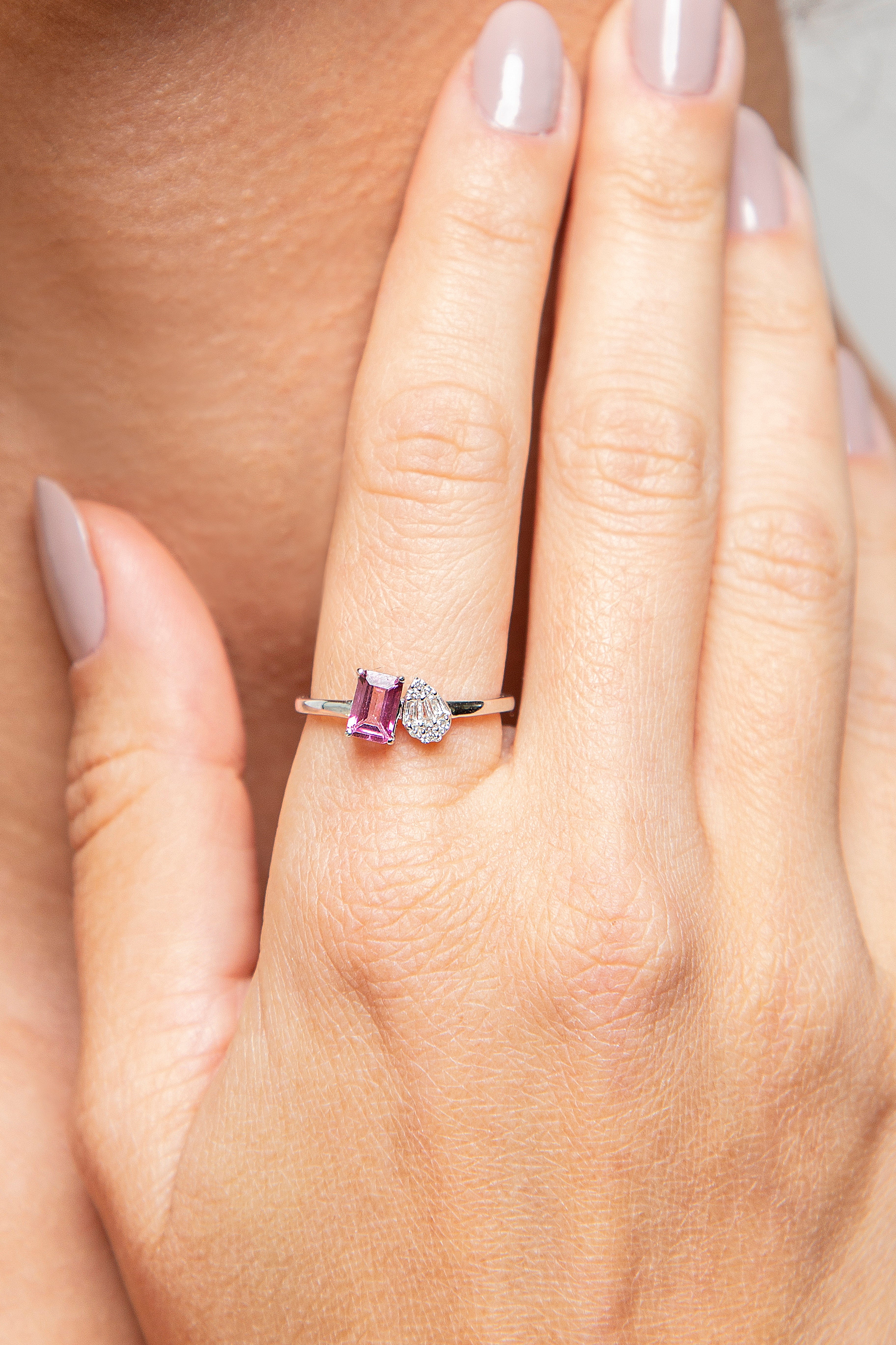 Anillo Diamante Zafiro Rosa Oro Blanco 14K 0.78 ct.