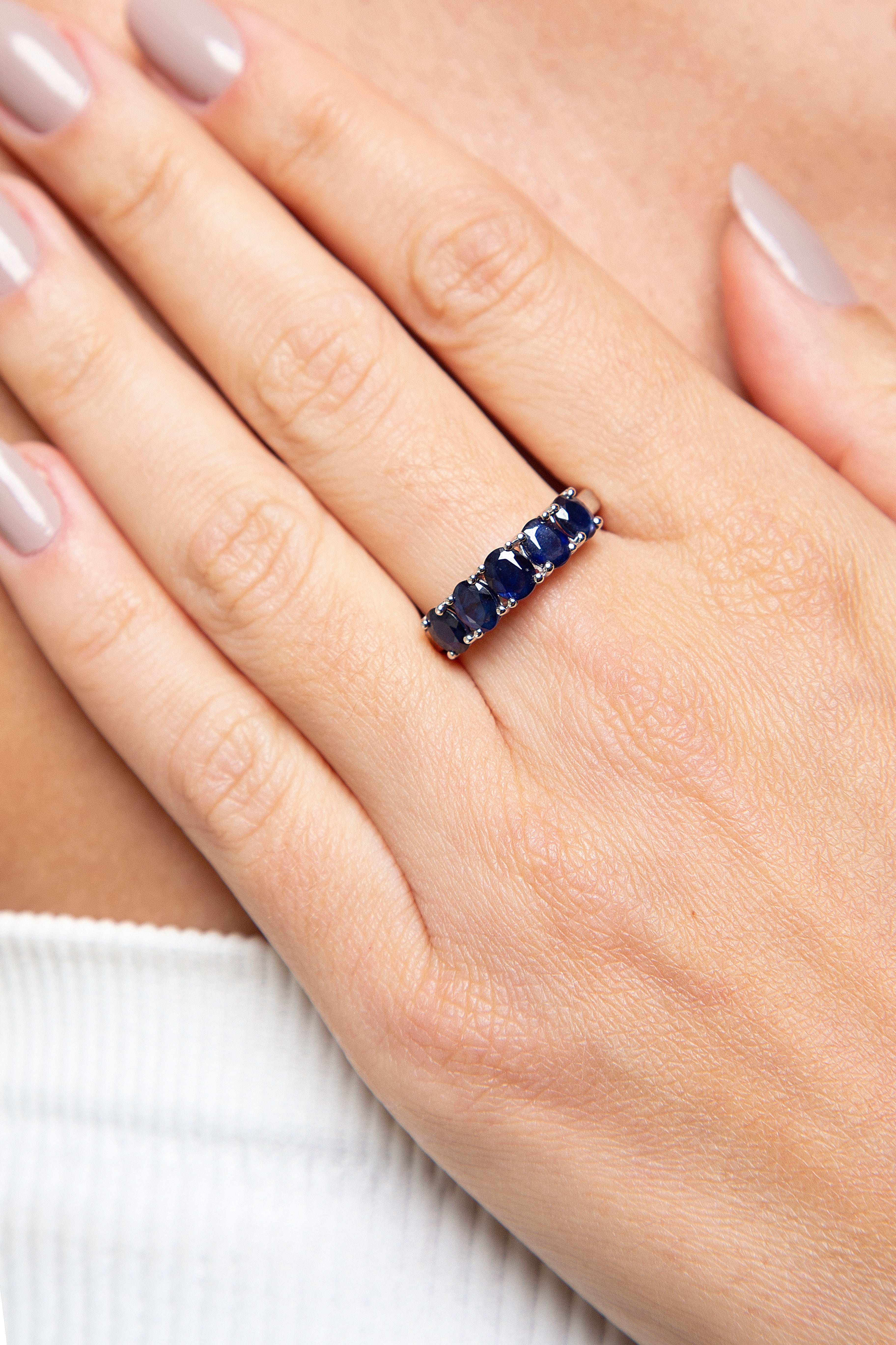 Anillo Churumbela Zafiro Oro Blanco 14K 2.06 ct.