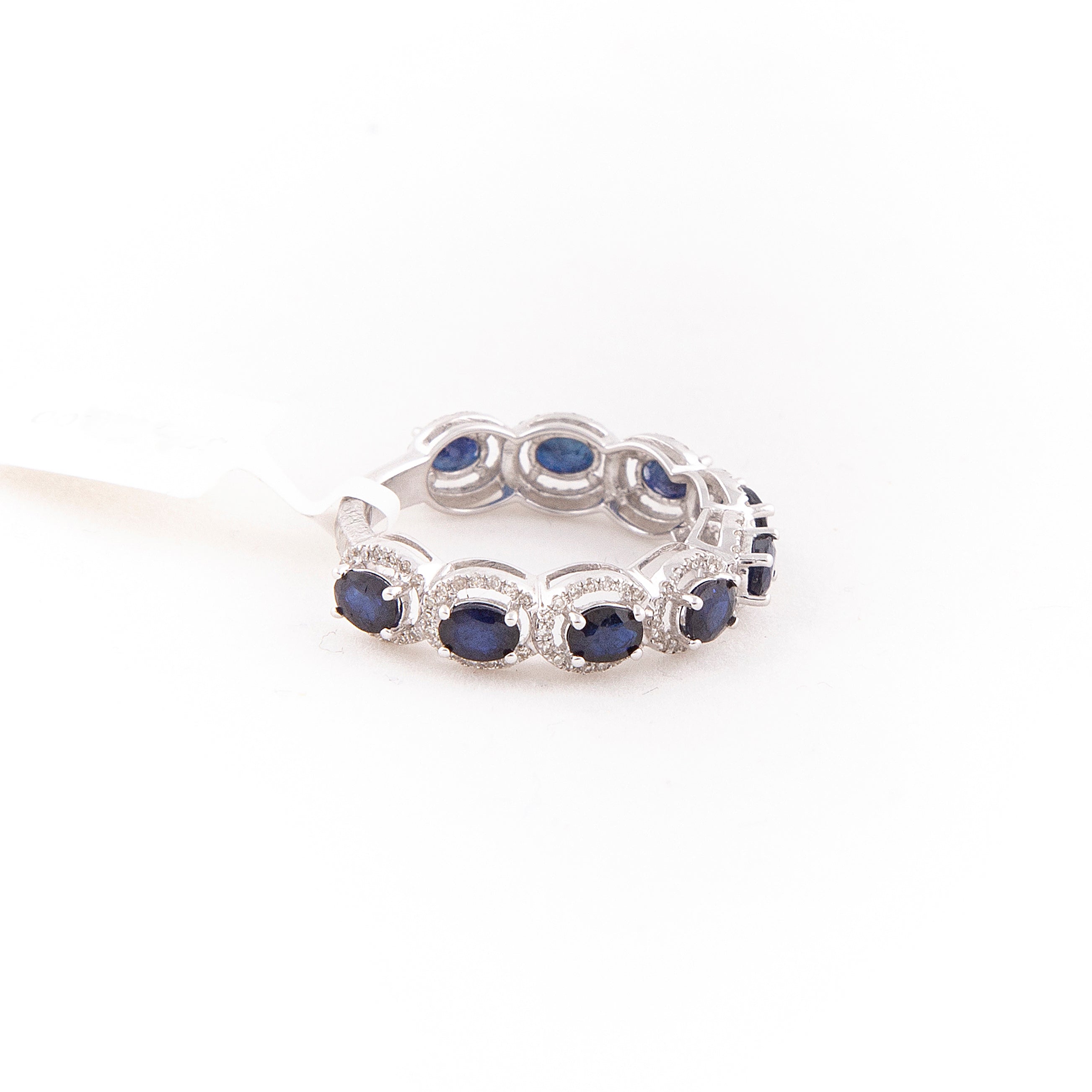 Anillo Halo Diamante Rubí Oro Blanco 14K 0.66 ct.