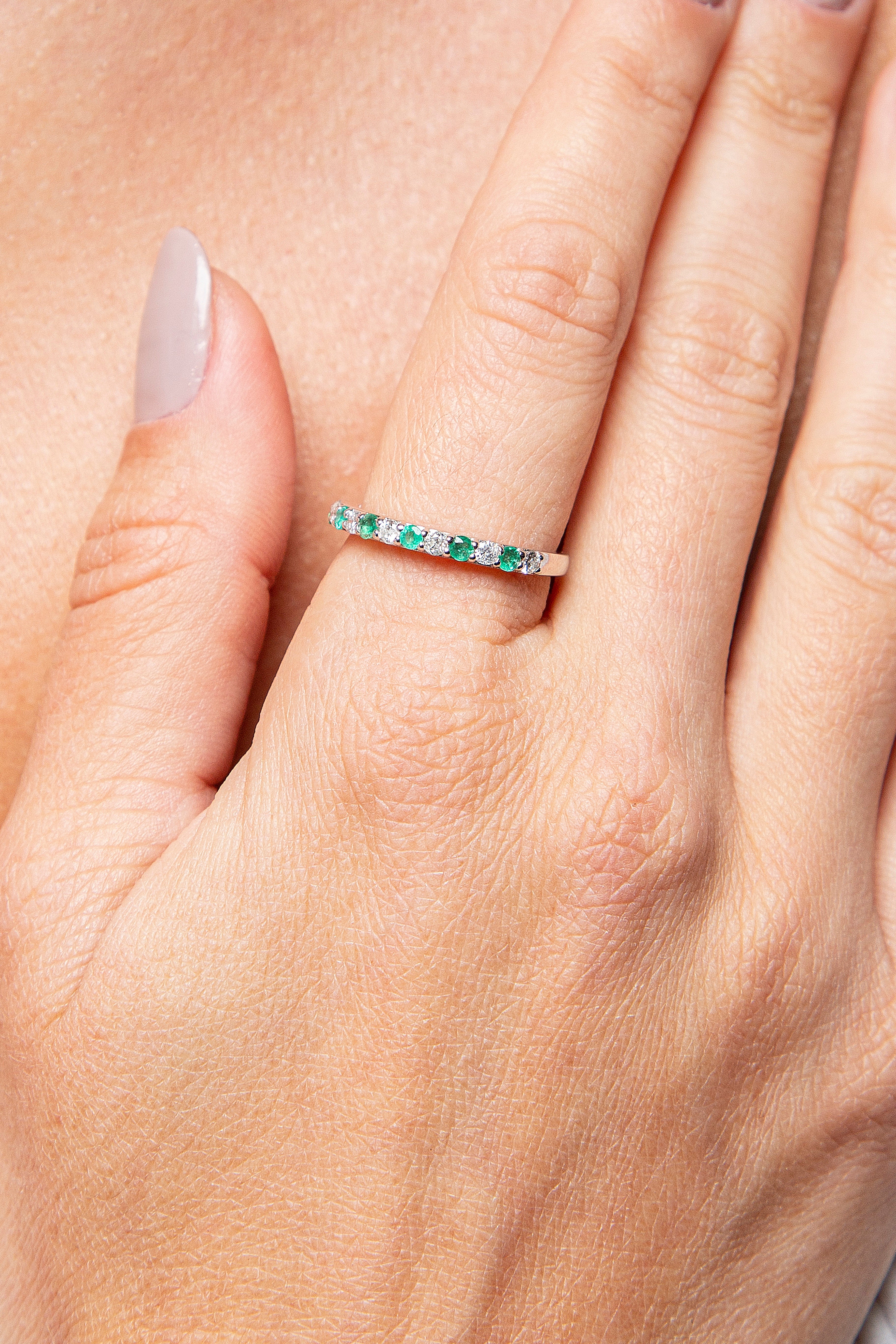 Anillo Churumbela Diamante Esmeralda Oro Blanco 14K 0.48 ct.