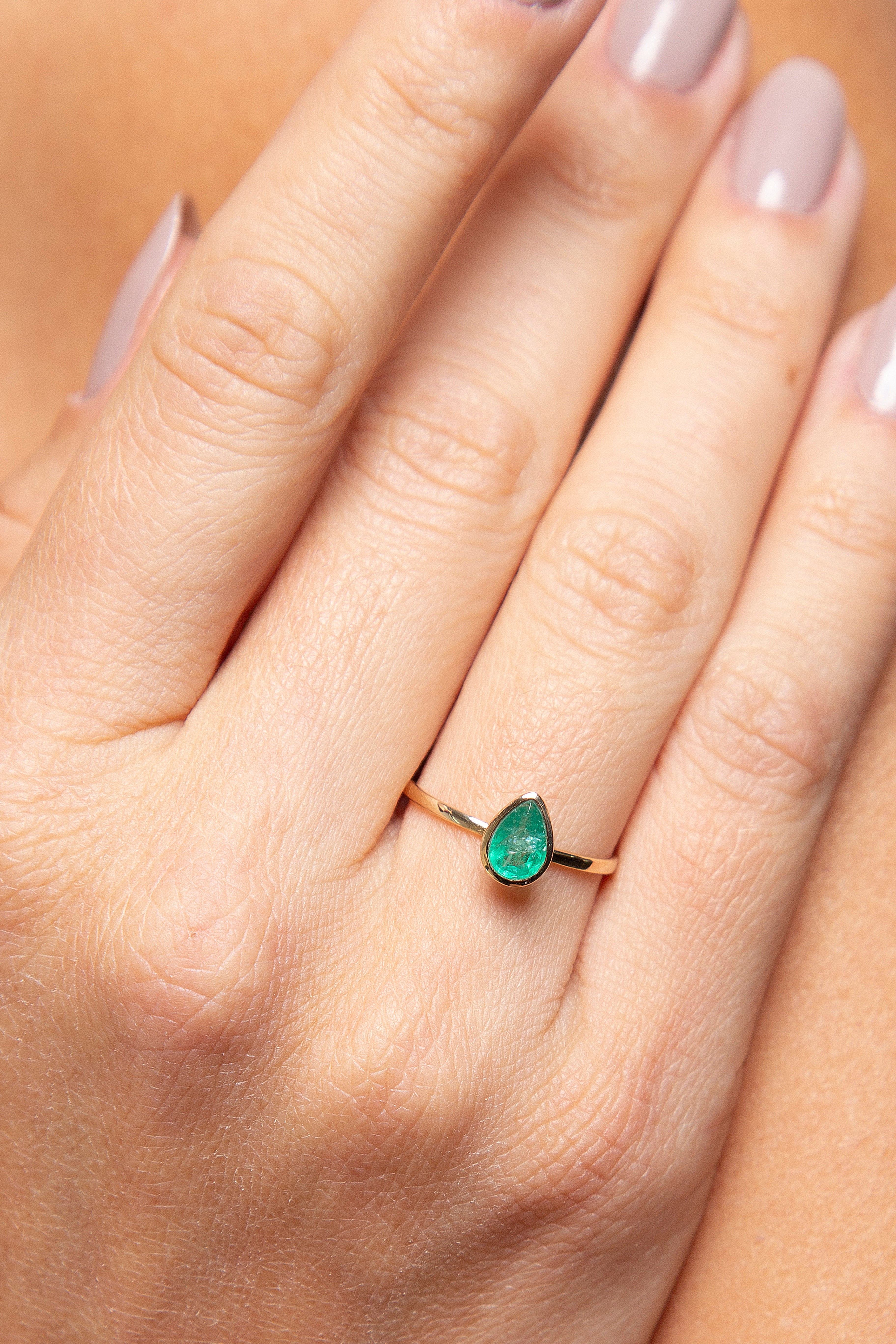 Anillo Solitario Esmeralda Oro Amarillo 14K 0.34 ct.