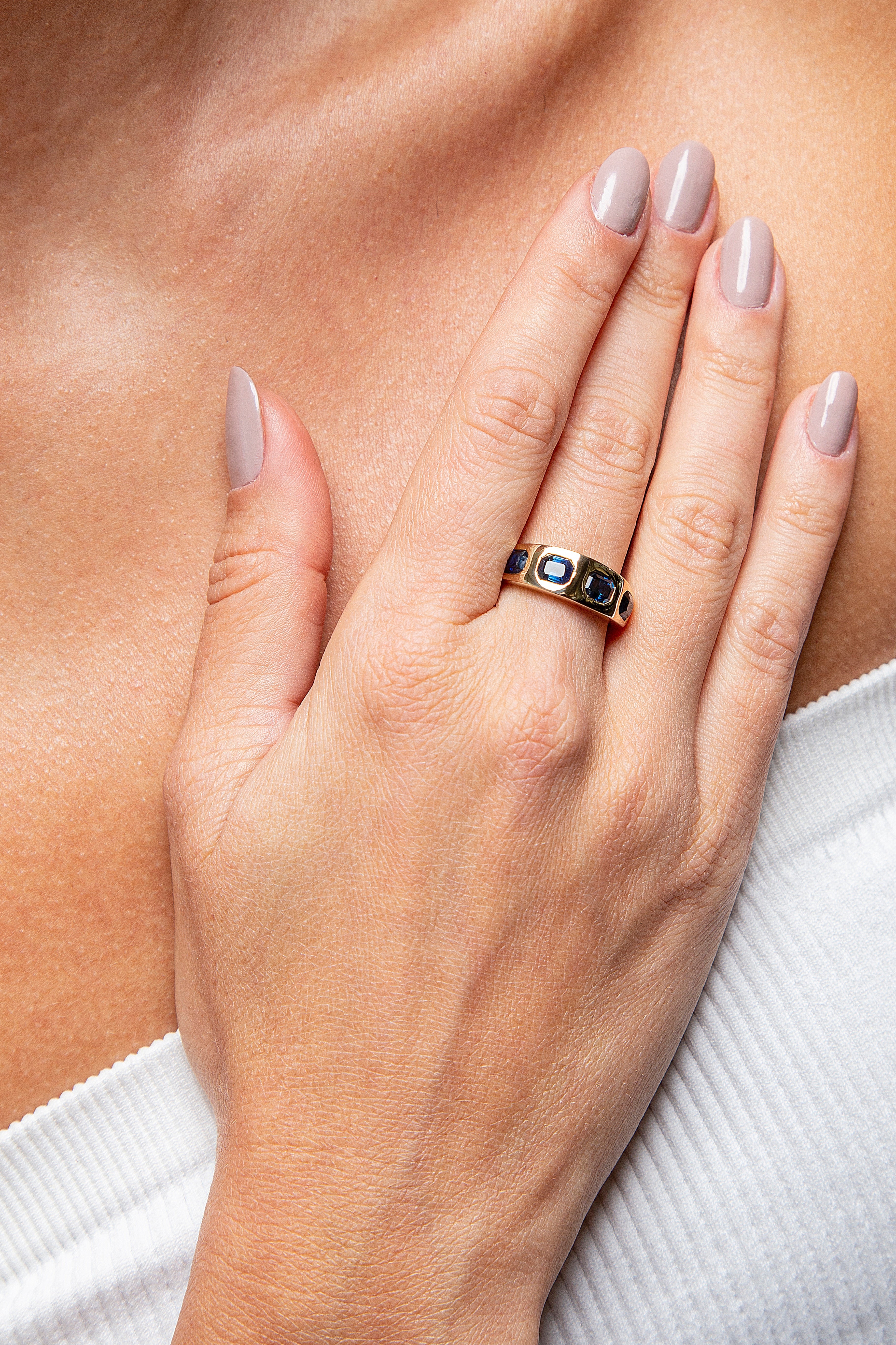 Anillo Zafiro Oro Amarillo 14K 2 ct.