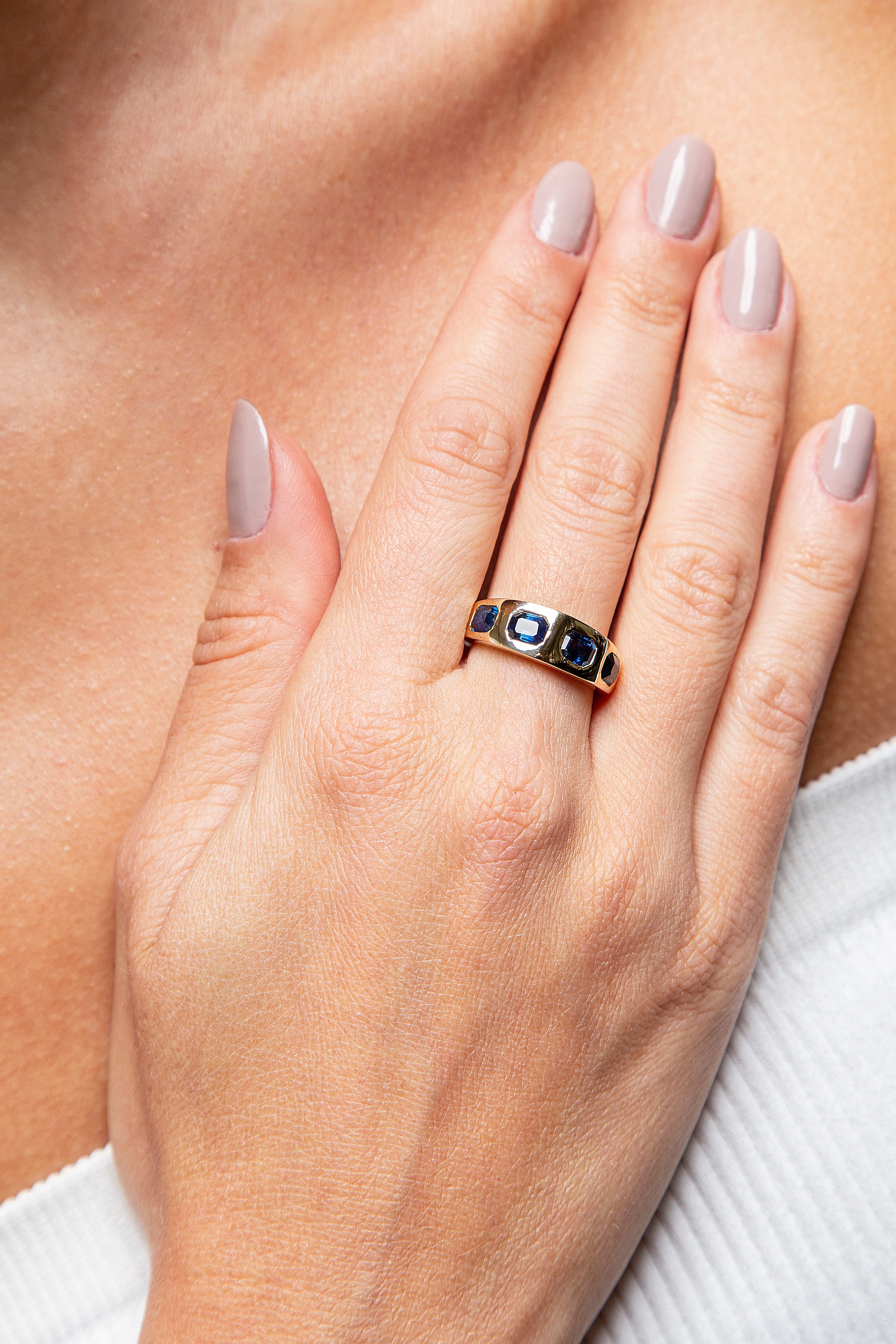 Anillo Zafiro Oro Amarillo 14K 2 ct.