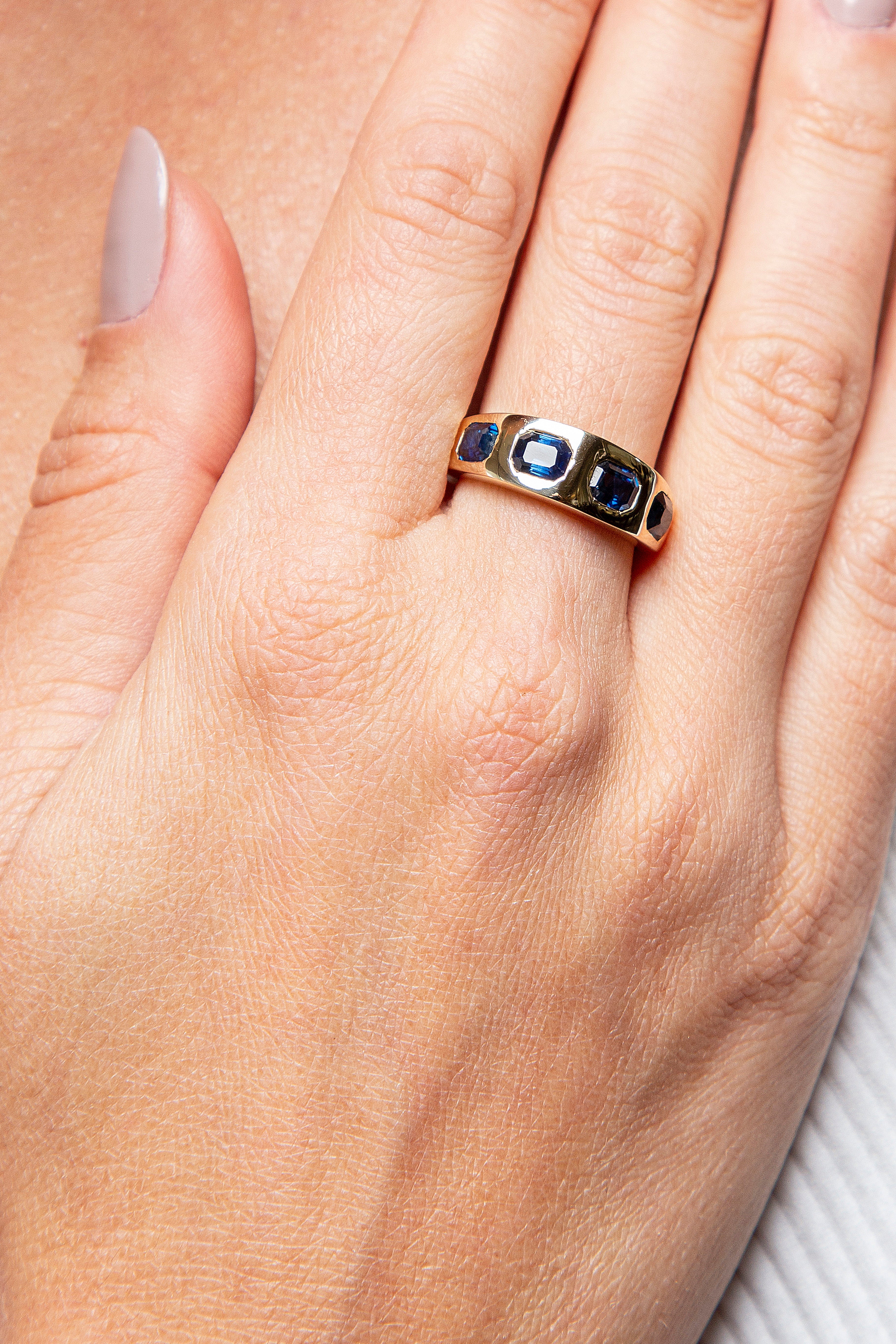 Anillo Zafiro Oro Amarillo 14K 2 ct.