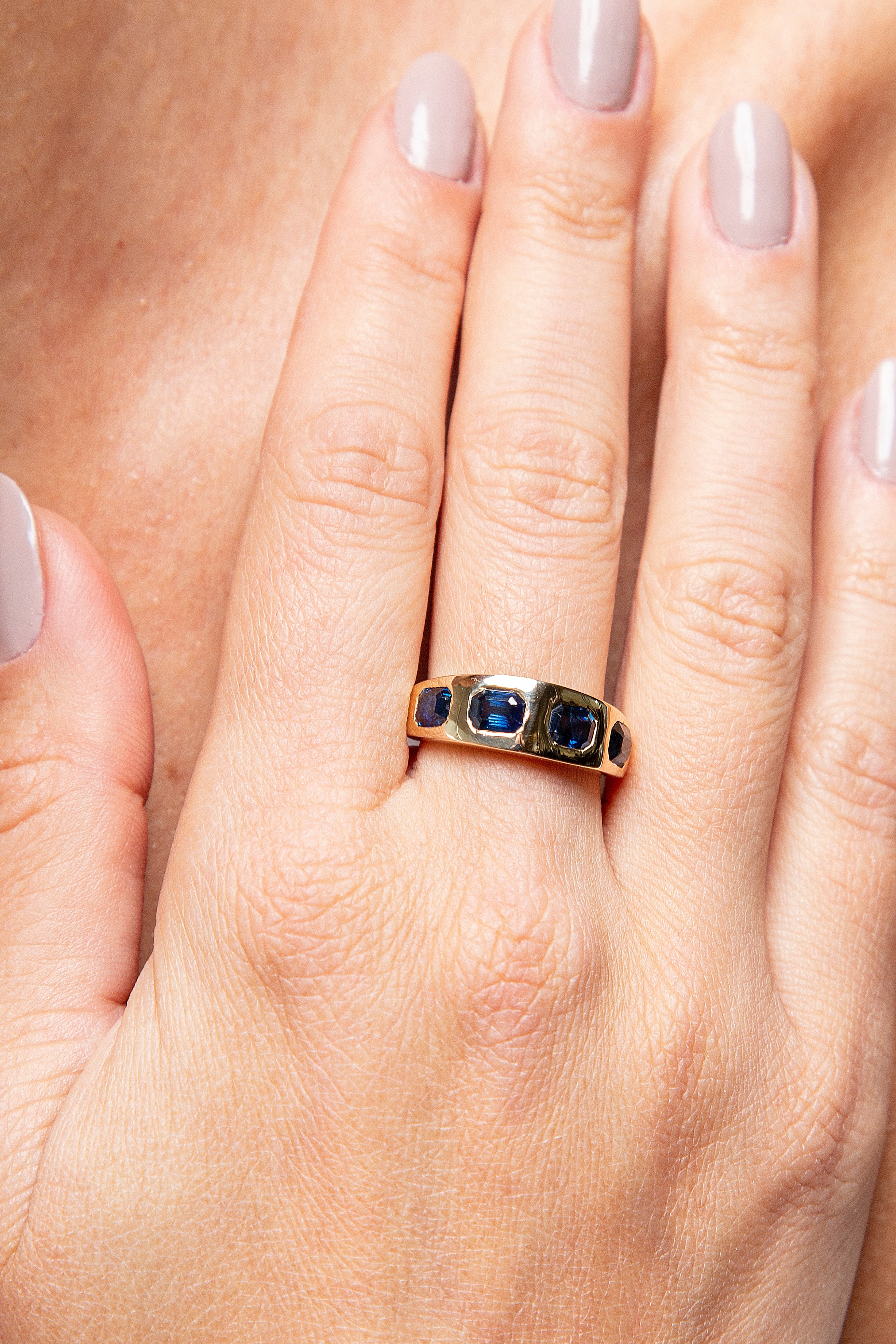 Anillo Zafiro Oro Amarillo 14K 2 ct.