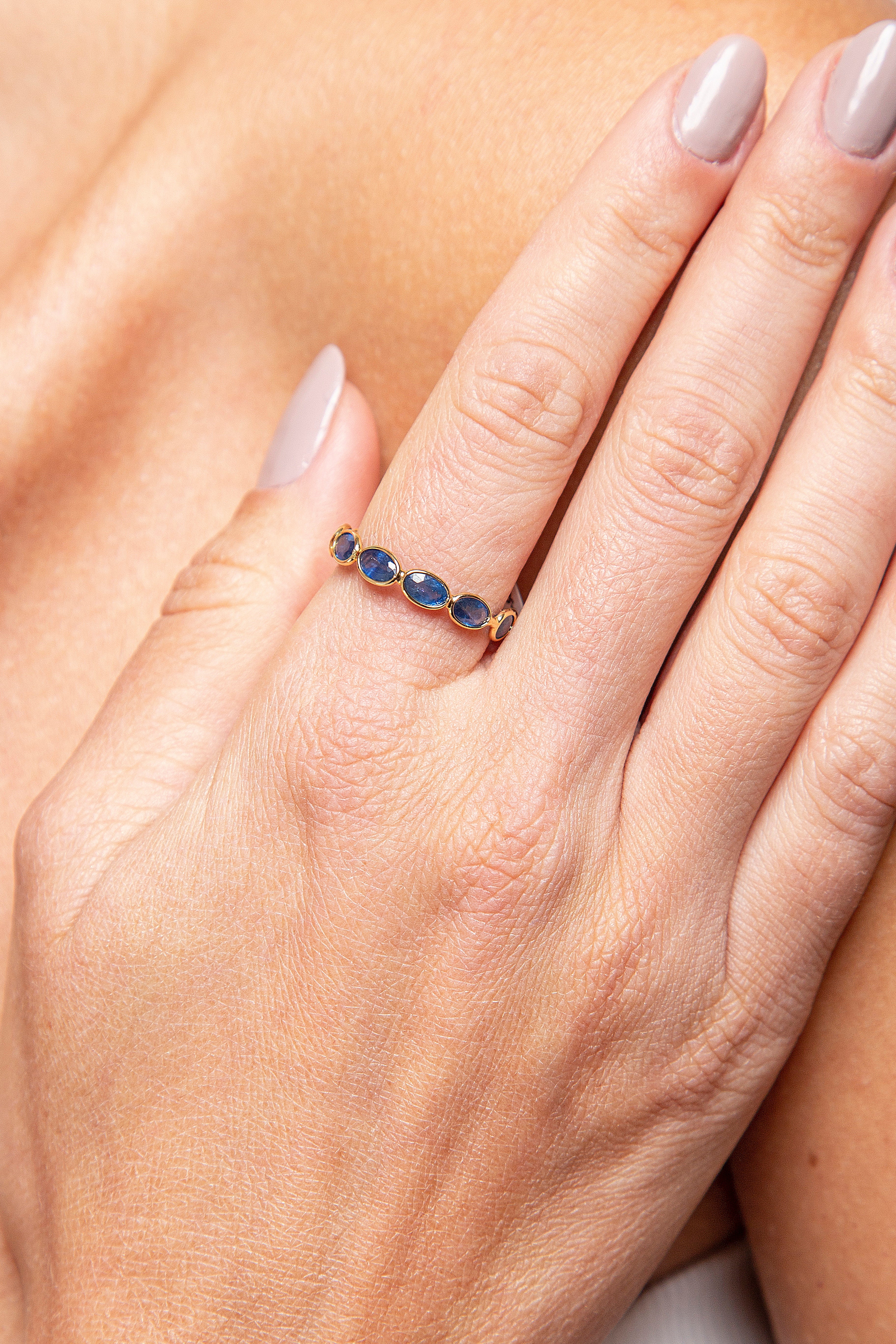 Anillo Churumbela Zafiro Oro Amarillo 18K 2.95 ct.