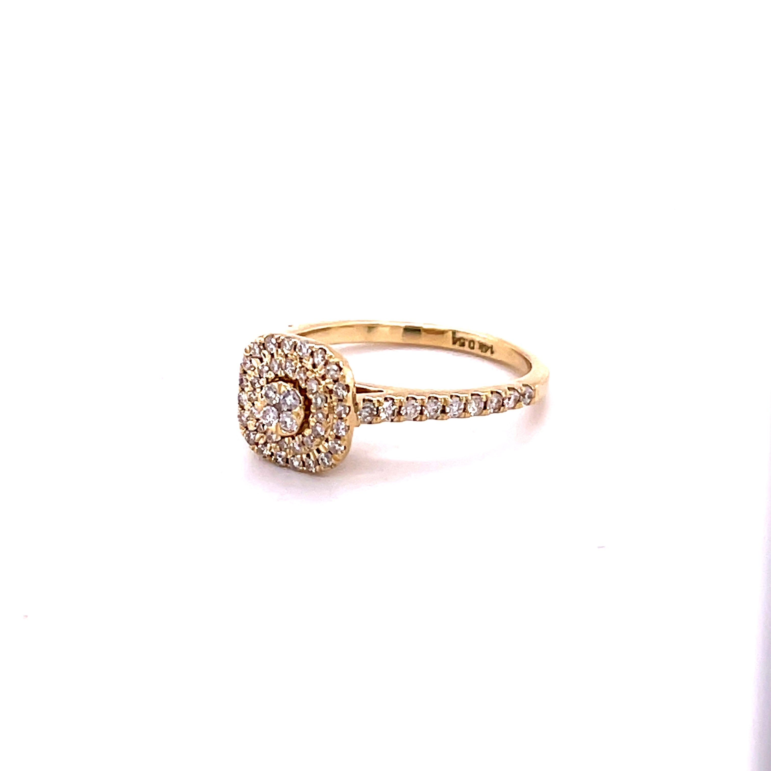 Anillo De Diamantes De Oro De 14 Kt 0.54 Ct.