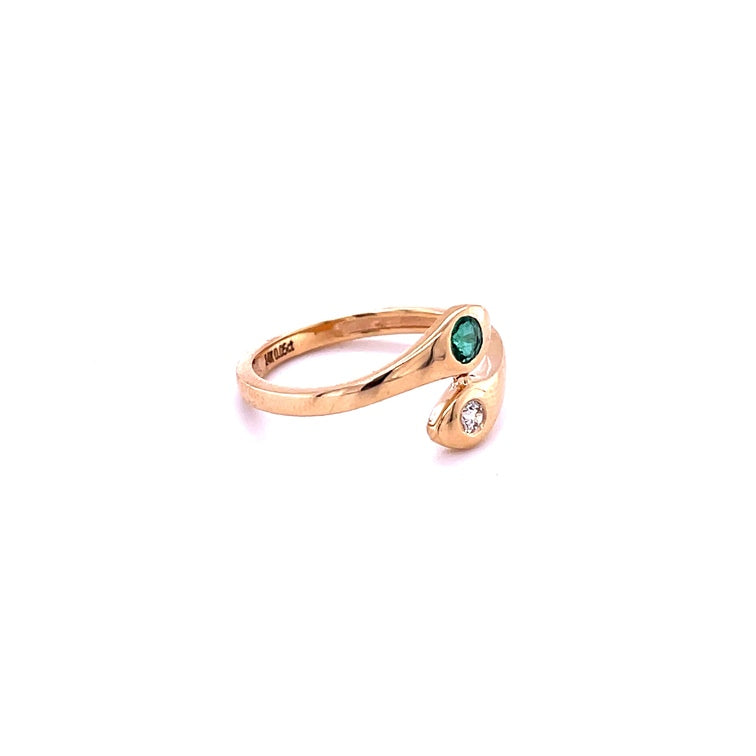 Anillo de Diamantes & Esmeralda en Oro Amarillo de 14K 0.23ct