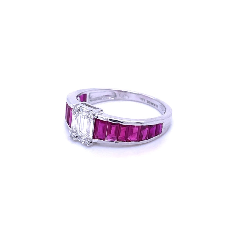 Anillo de Diamantes & Rubí en Oro Blanco de 18K 1.98ct