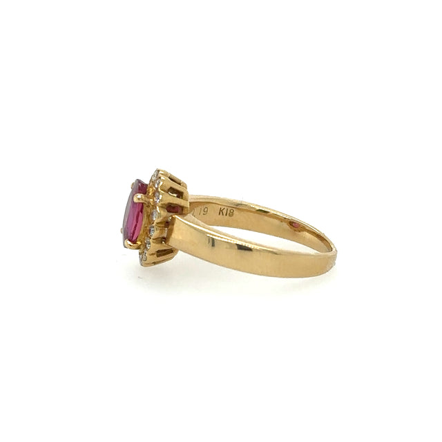 Anillo De Oro Amarillo Con Rubí Y Diamantes 1.35 Ct.