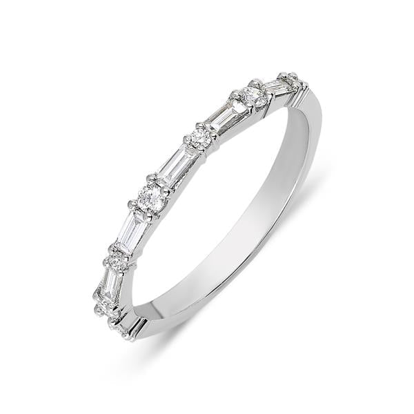 Anillo En Oro Blanco De 14K Con Diamante