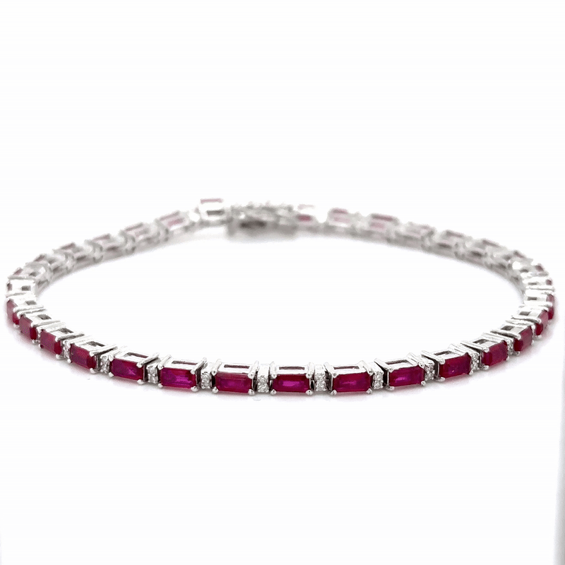 Pulsera De Oro Blanco De 18 Quilates Con Rubíes Y Diamantes 5.12 Ct.