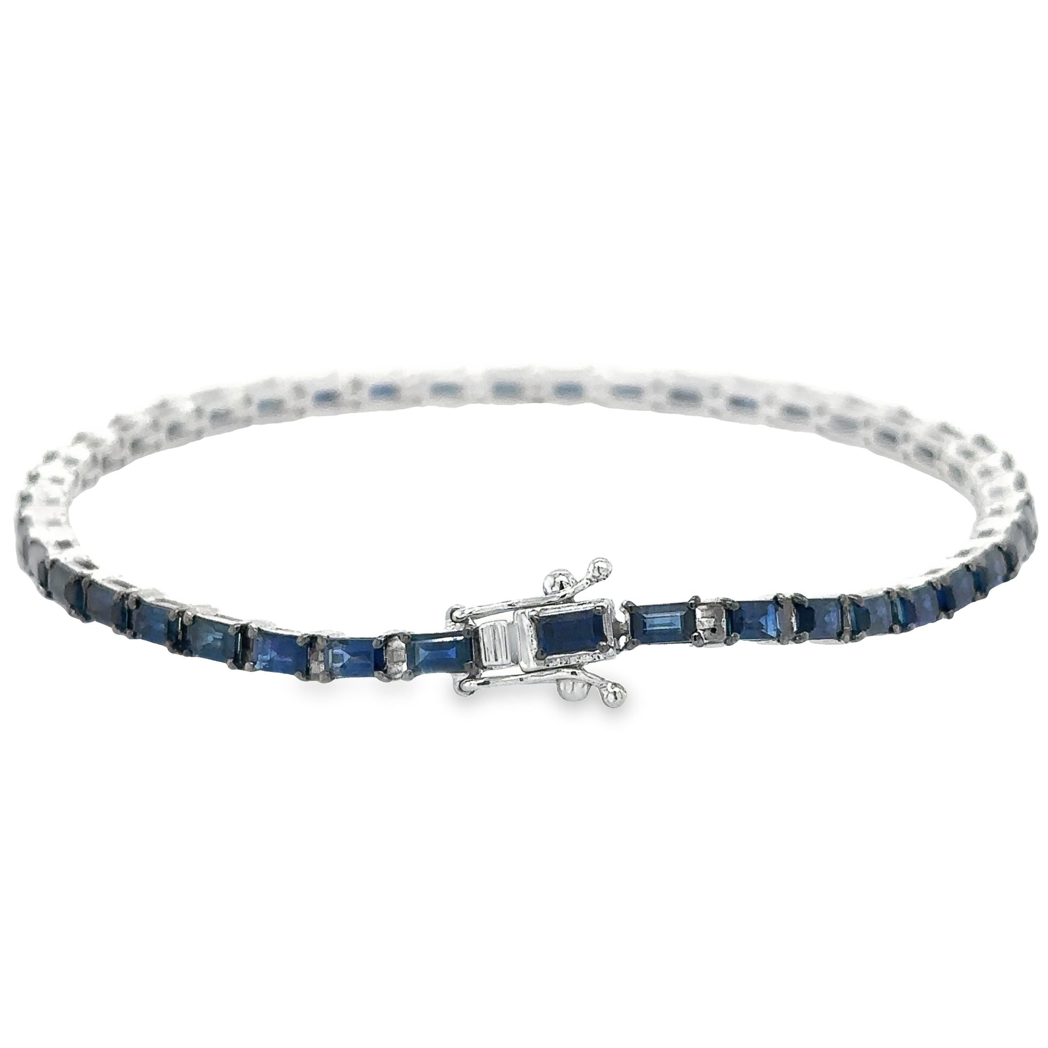 Pulsera De Zafiro Baguette De Oro Blanco De 14Kt 5.68 Ct.