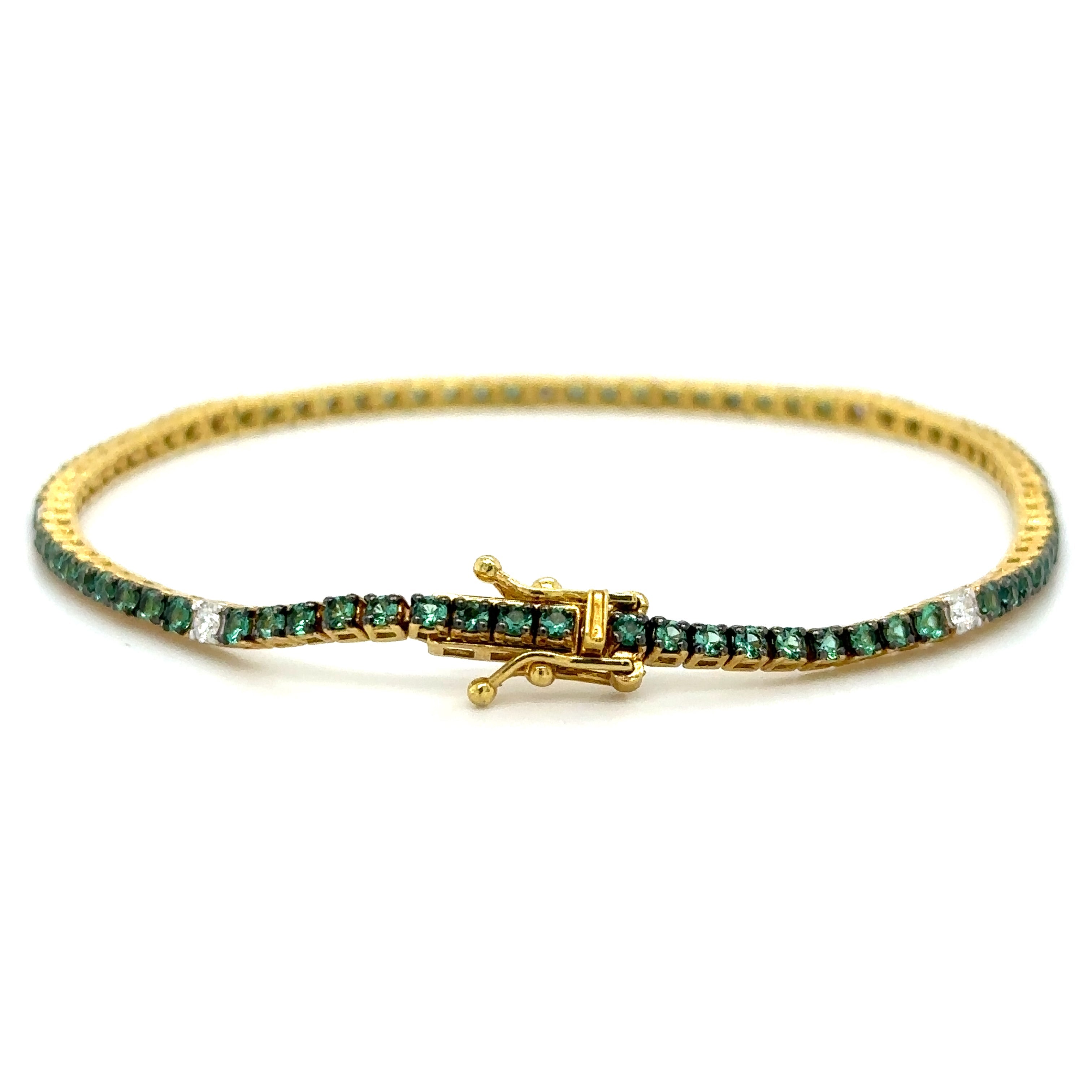 Pulsera De Tenis De Oro Amarillo De 18 Quilates Con Esmeraldas Y Diamantes 1.68 Ct.