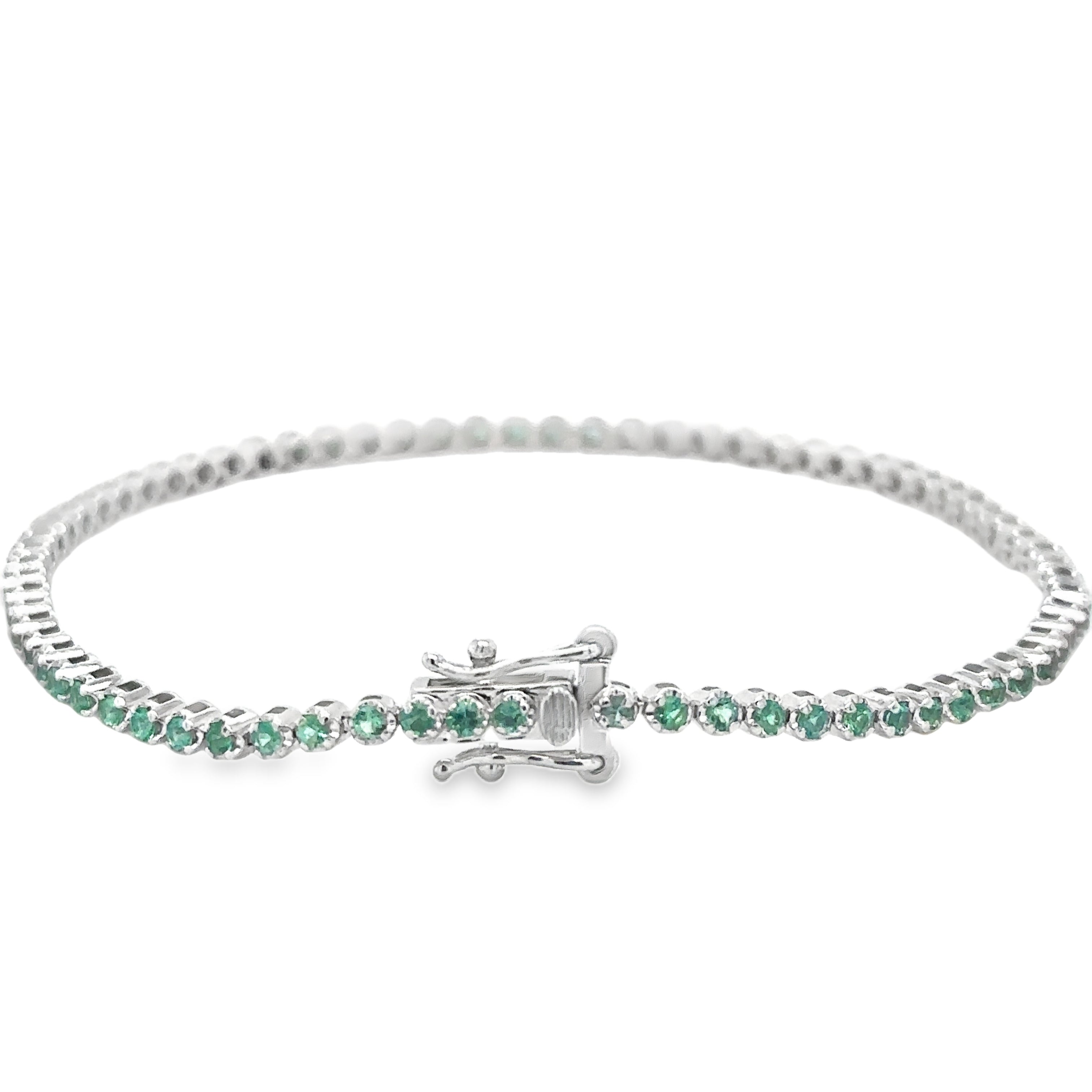 Pulsera De Tenis De Oro Blanco De 14 Quilates Con Esmeraldas 1.14 Ct.